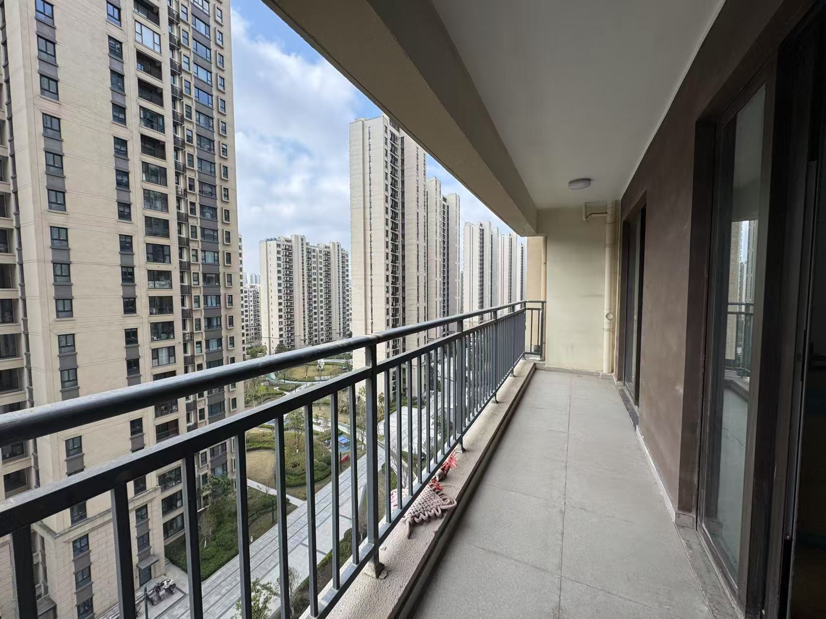 春风南岸东园 3室1厅2卫 123m&sup2;