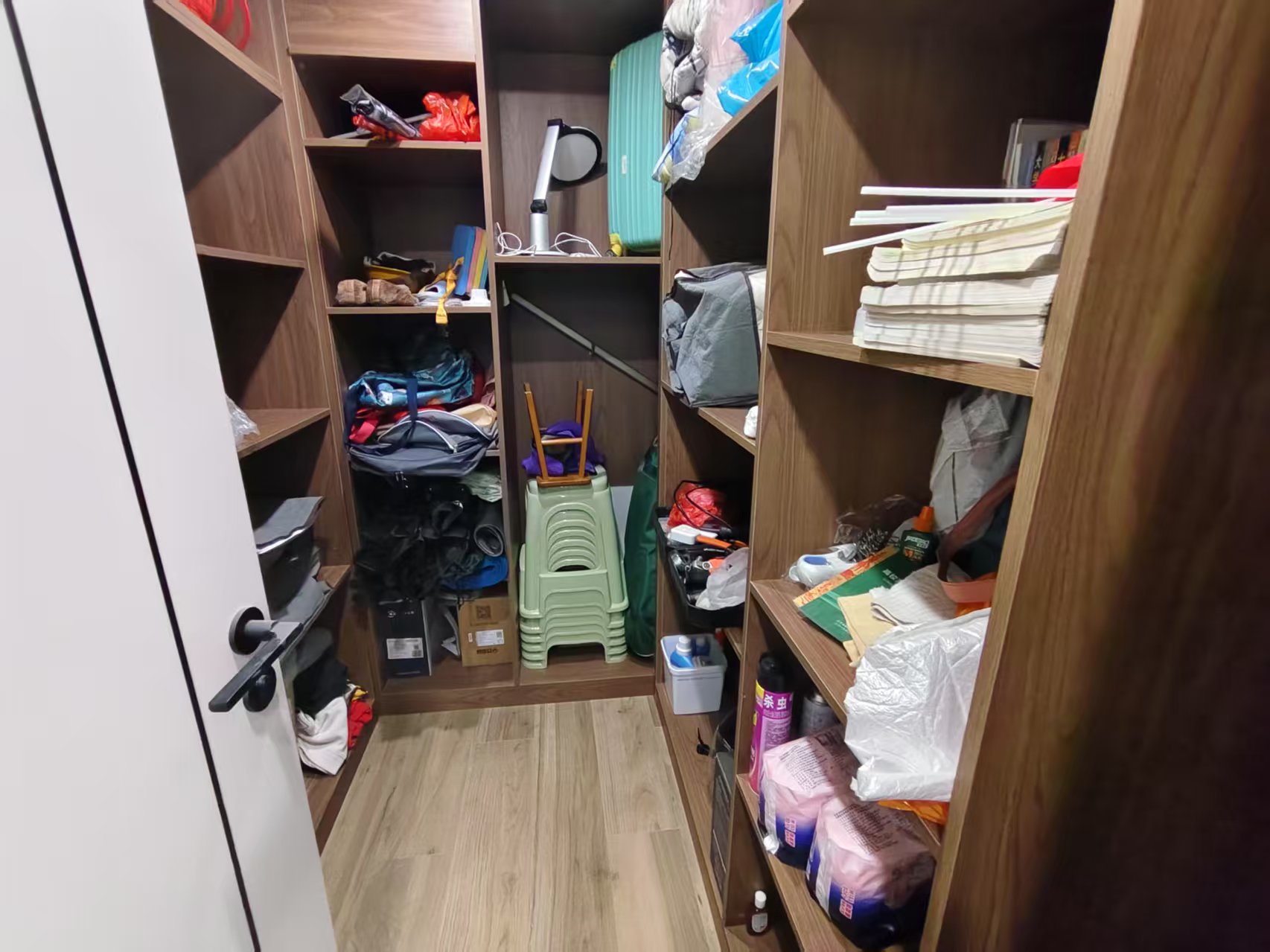 都市华城 4室2厅3卫 206.32m&sup2;