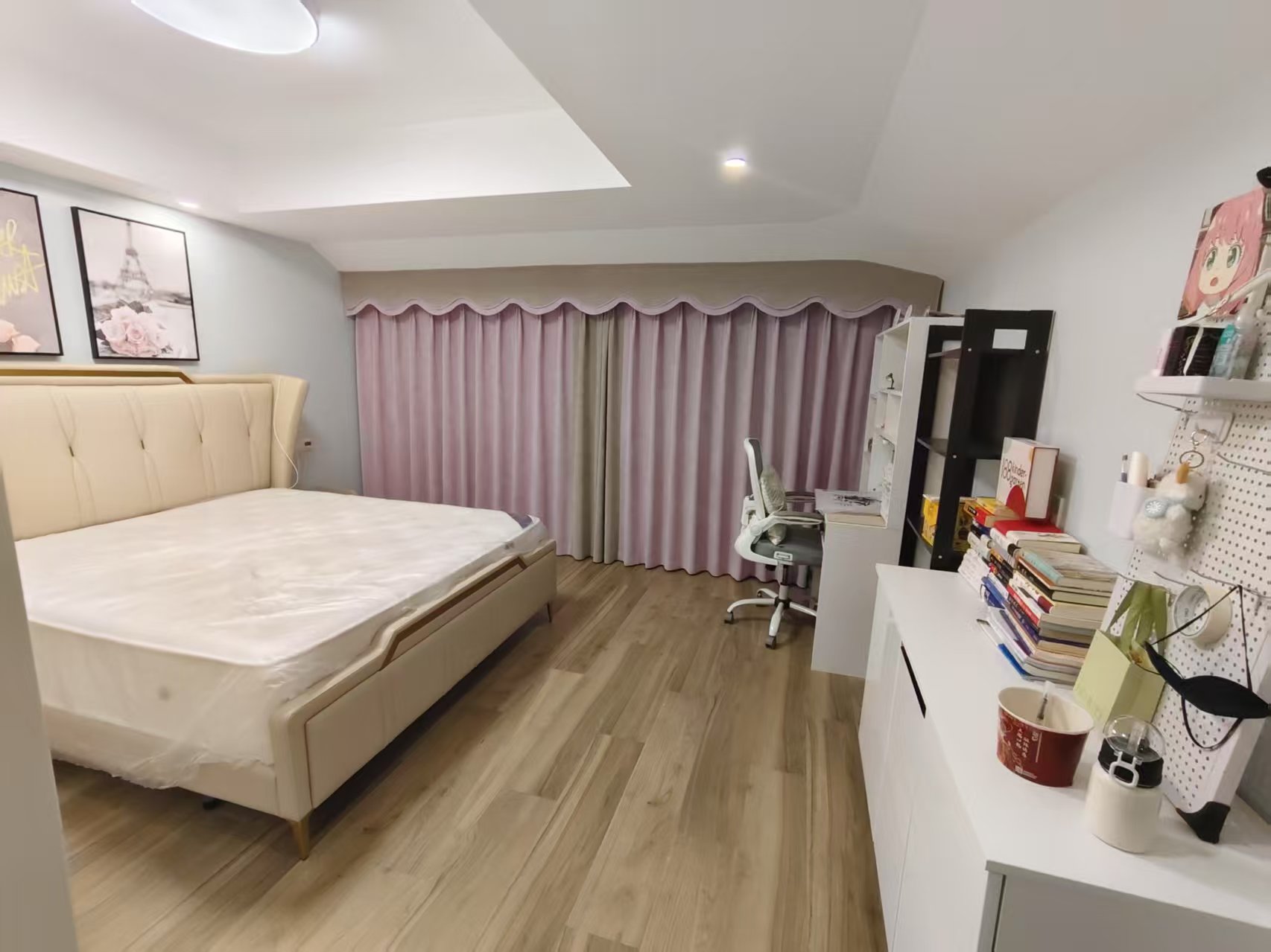 都市华城 4室2厅3卫 206.32m&sup2;
