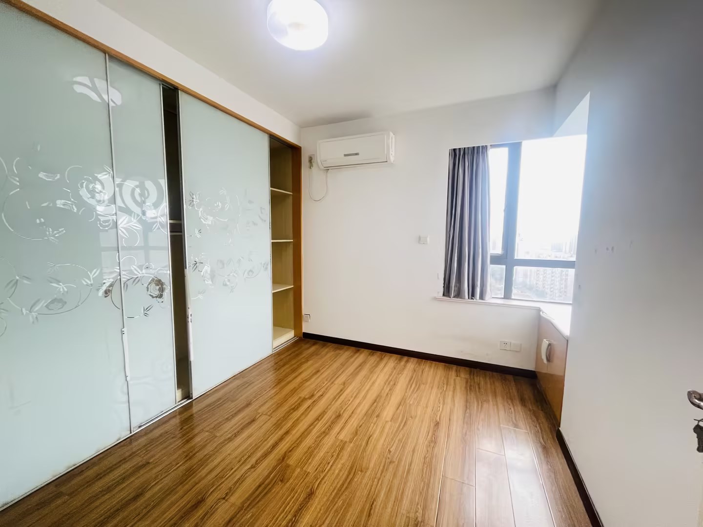 万通城 2室2厅1卫 88.24m&sup2;