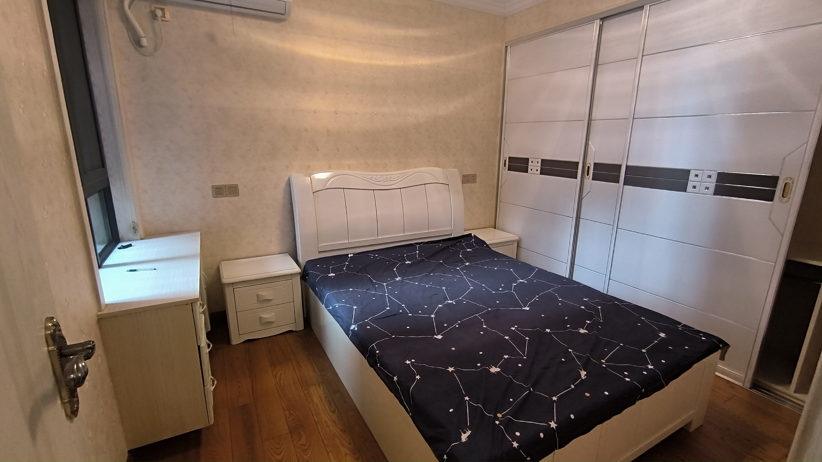 炜赋花苑 2室2厅1卫 91.36m&sup2;