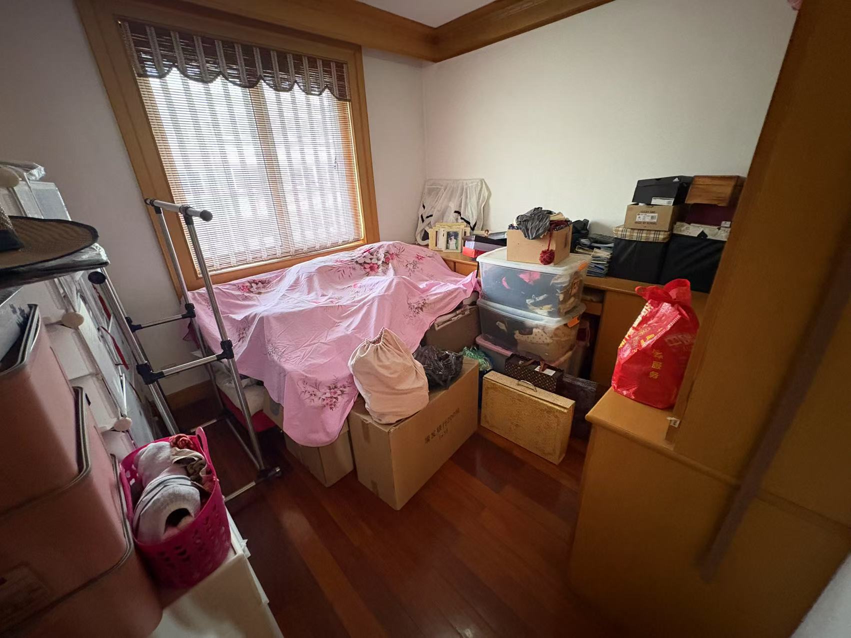 宏丰苑 4室2厅2卫 130m&sup2;