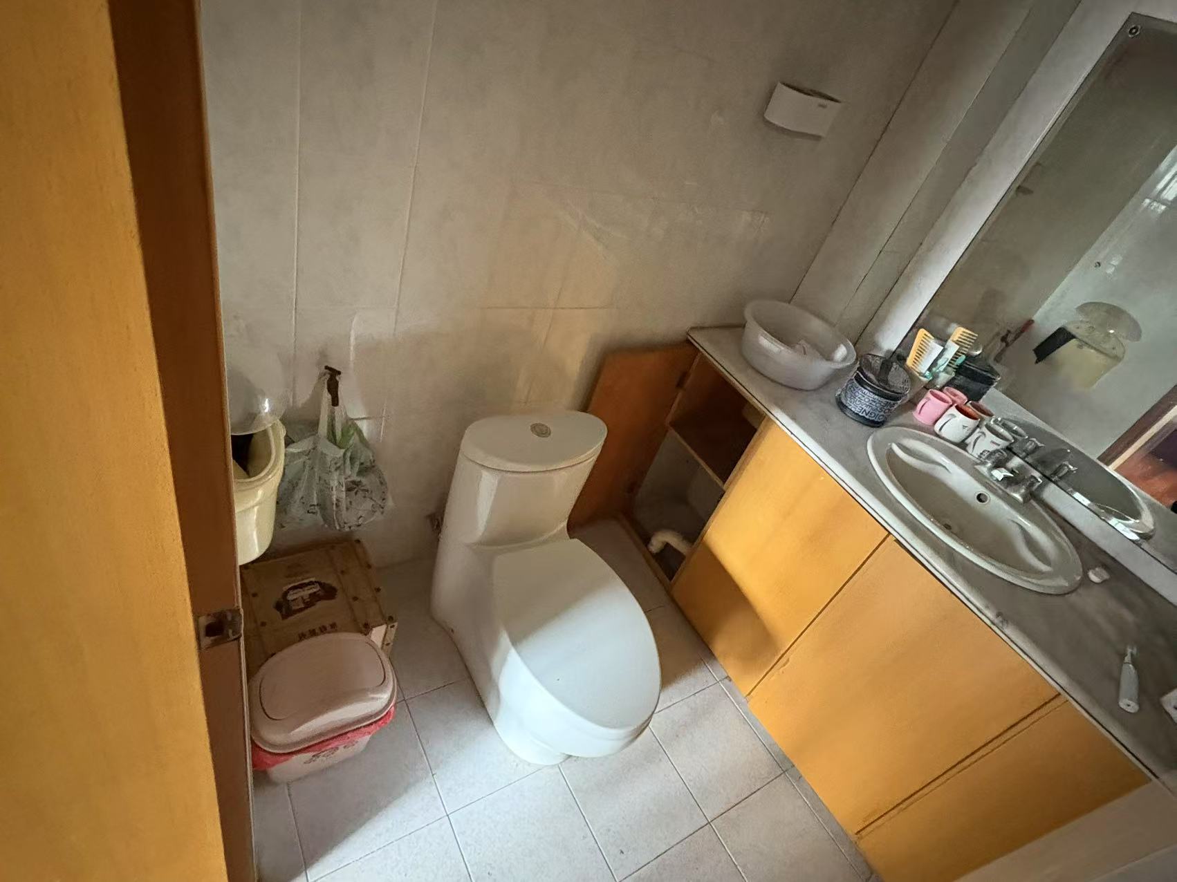 宏丰苑 4室2厅2卫 130m&sup2;