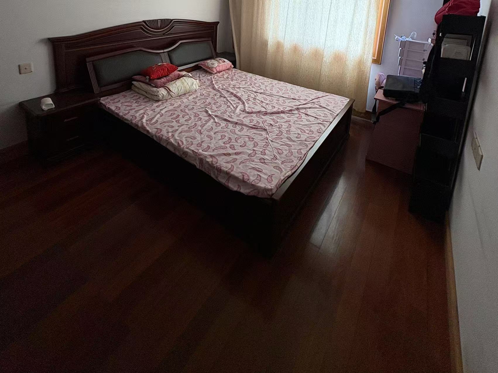 宏丰苑 4室2厅2卫 130m&sup2;