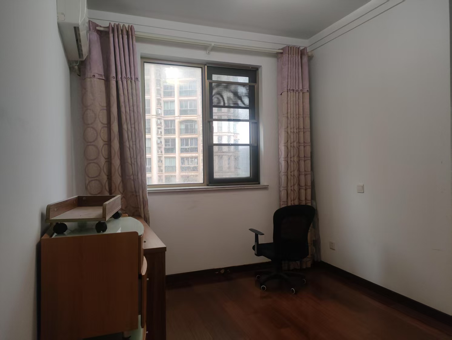中南世纪花城一期 3室2厅2卫 138m&sup2;