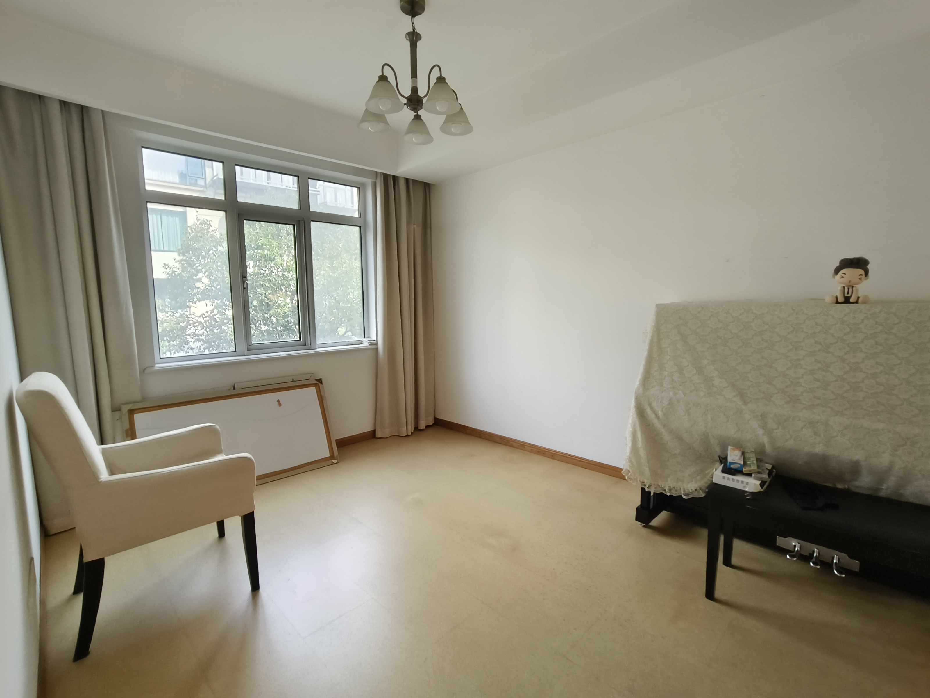 博园岚郡 5室2厅2卫 211.00m&sup2;