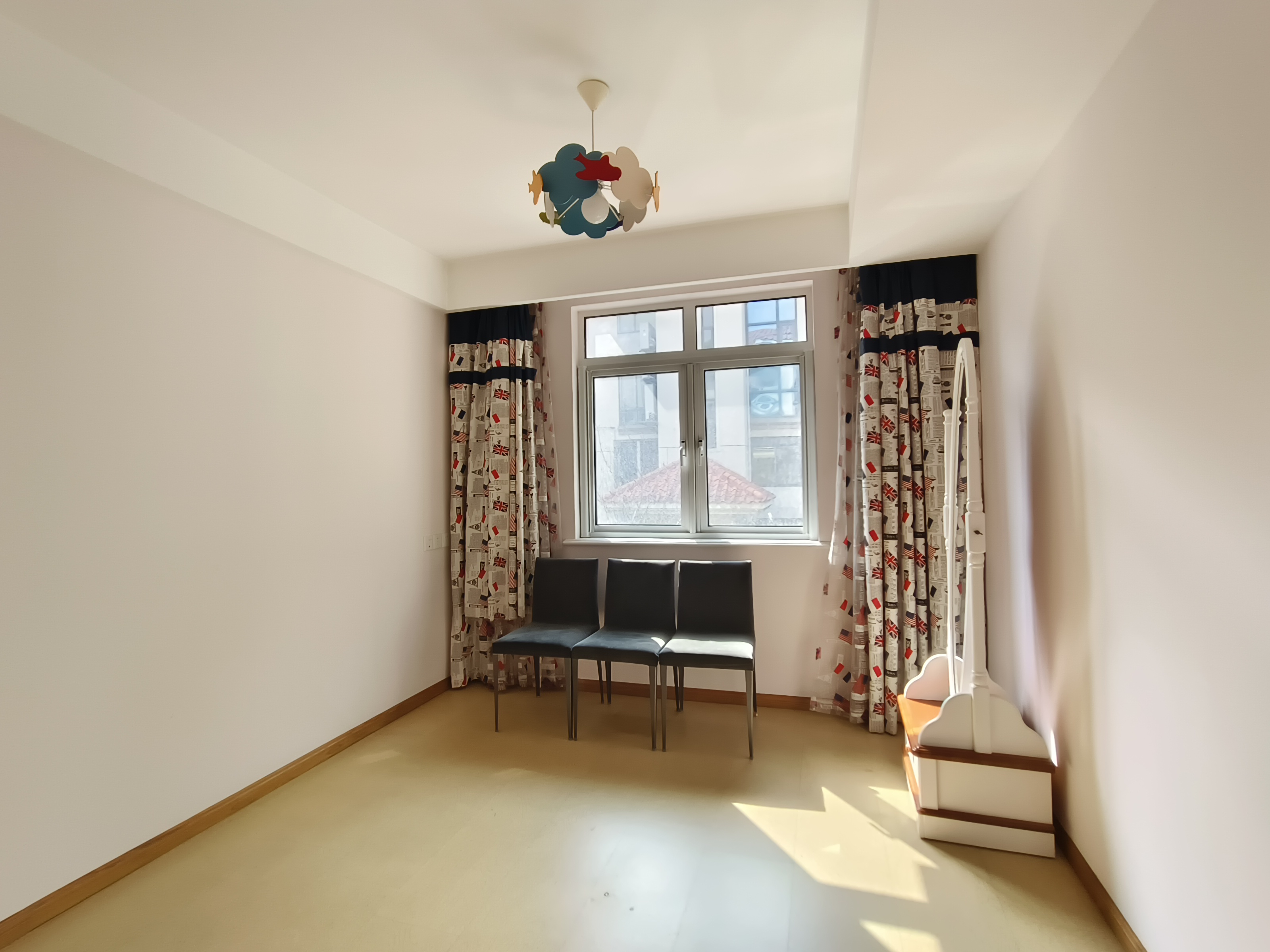 博园岚郡 5室2厅2卫 211.00m&sup2;