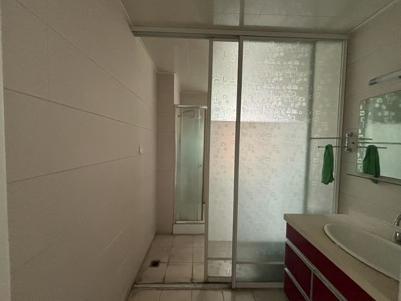 江海皇都私家花园 4室2厅2卫 146m&sup2;