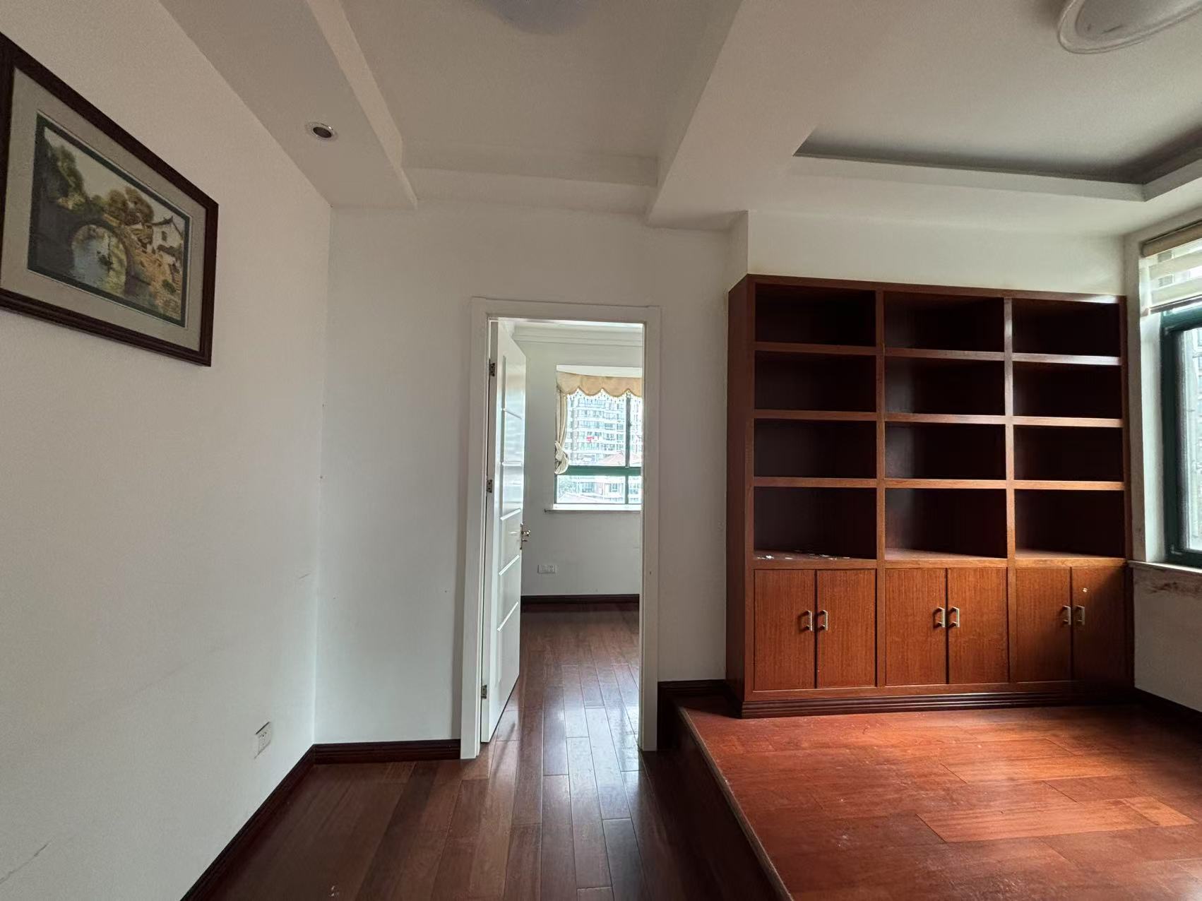 江海皇都私家花园 4室2厅2卫 146m&sup2;