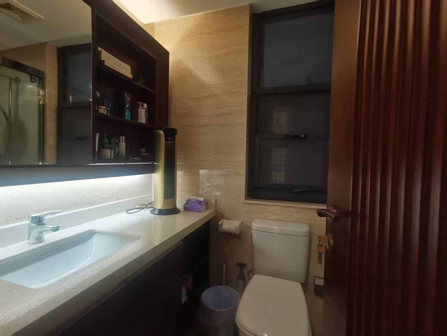 圆融广场公馆 3室2厅2卫 143m&sup2;
