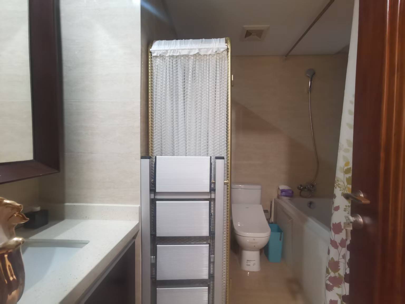 圆融广场公馆 3室2厅2卫 143m&sup2;