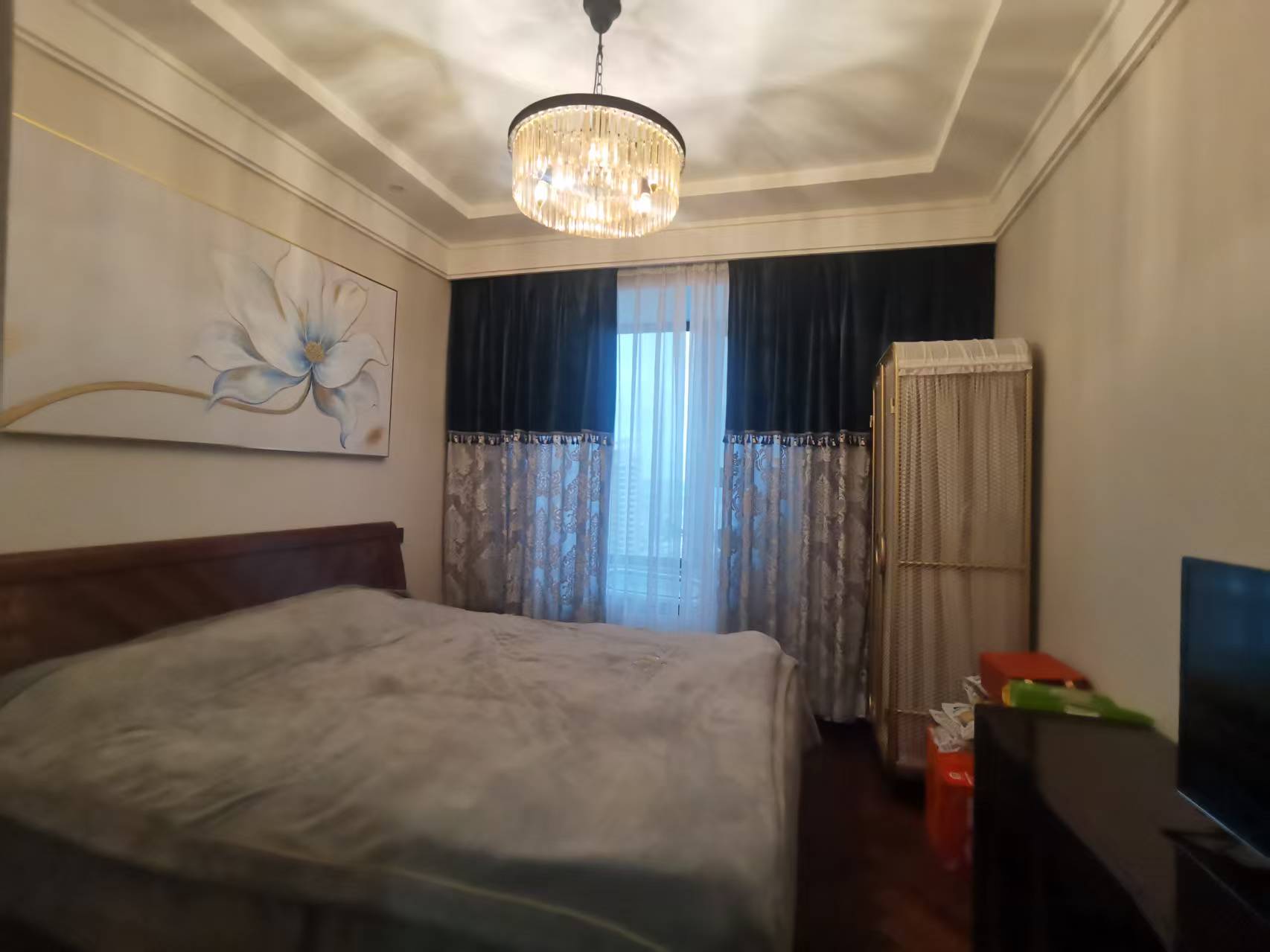 圆融广场公馆 3室2厅2卫 143m&sup2;
