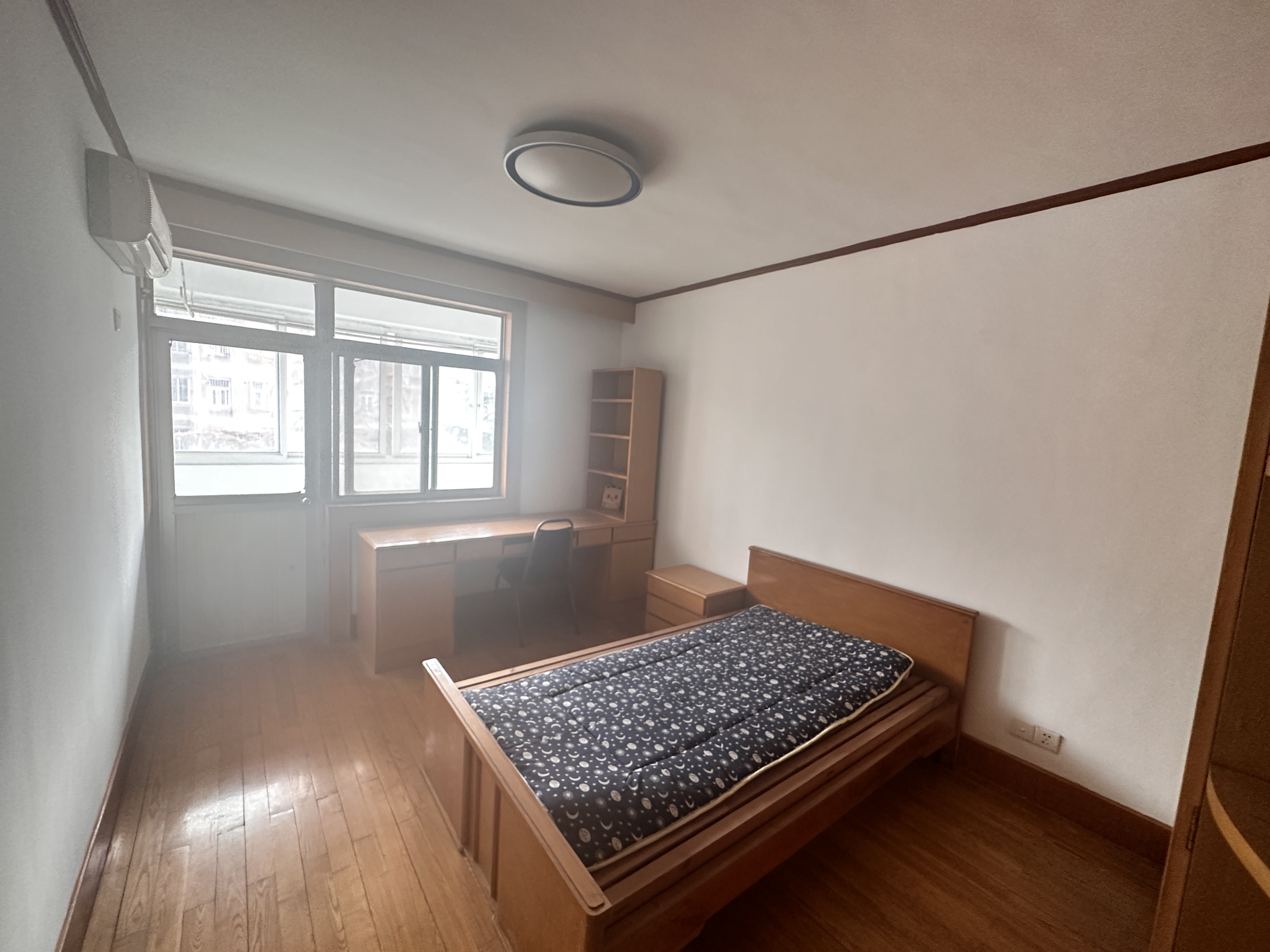 文峰花苑 4室1厅1卫 119.23m&sup2;