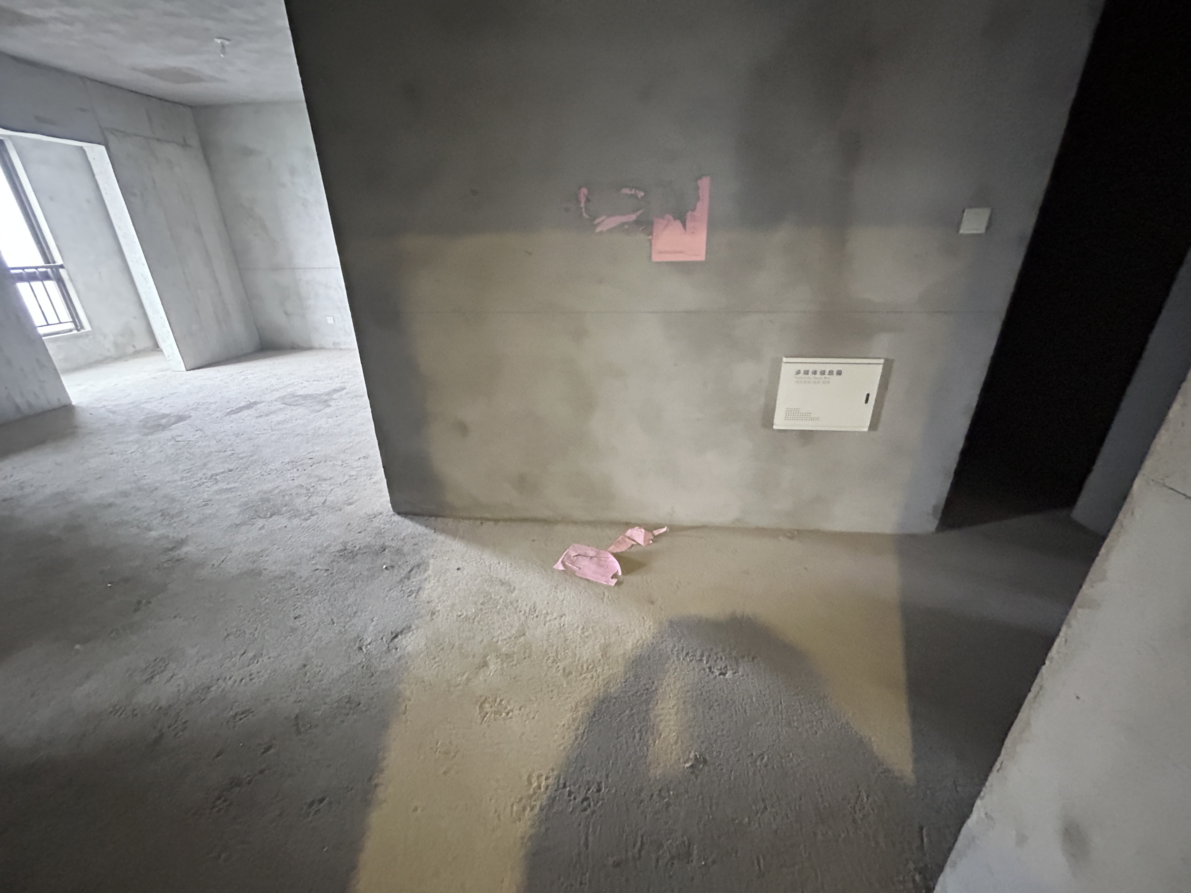 新瑞文化翡翠园 3室2厅2卫 144m²