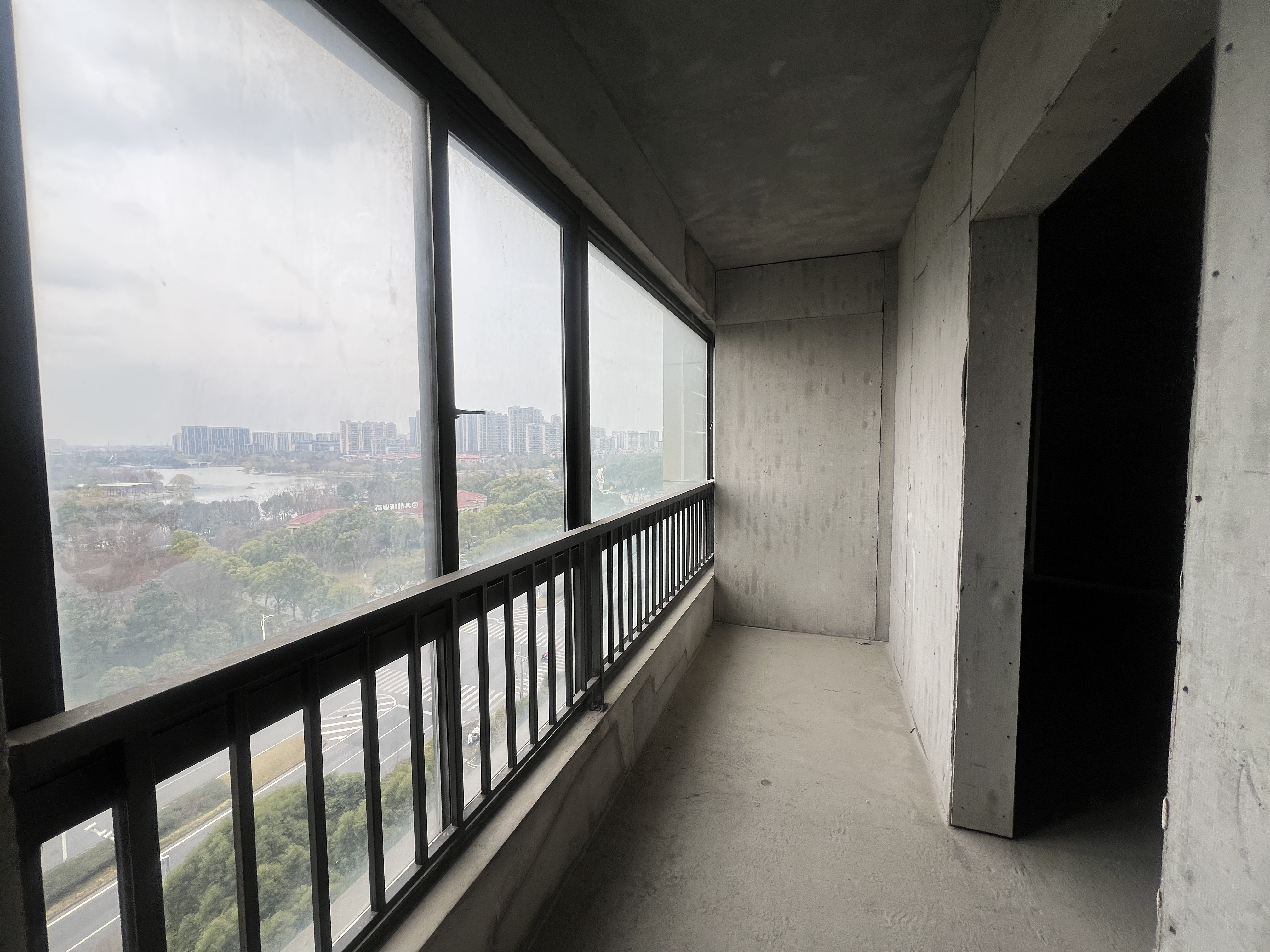 新瑞文化翡翠园 4室2厅2卫 175.11m²