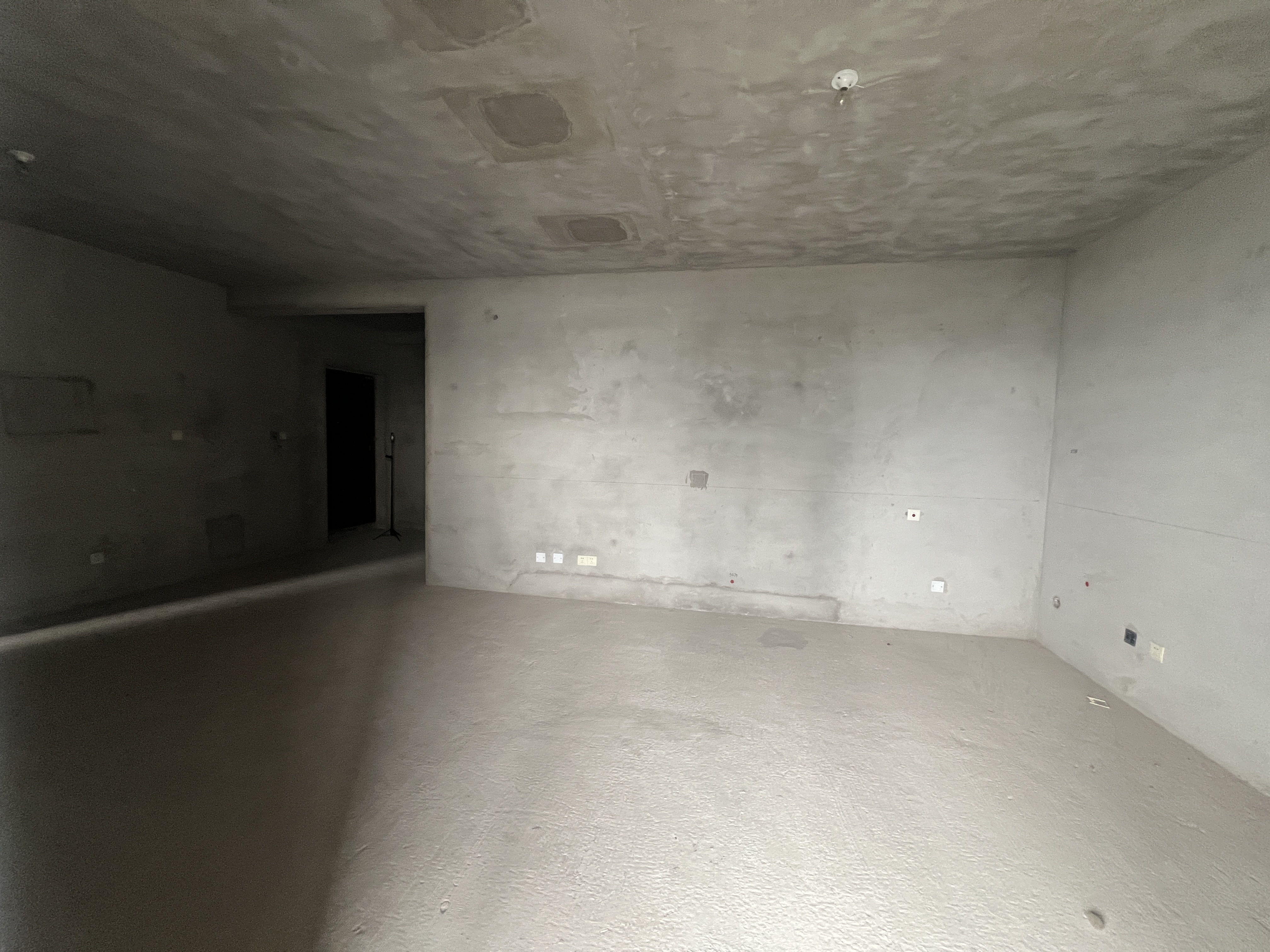 新瑞文化翡翠园 4室2厅2卫 175.11m²