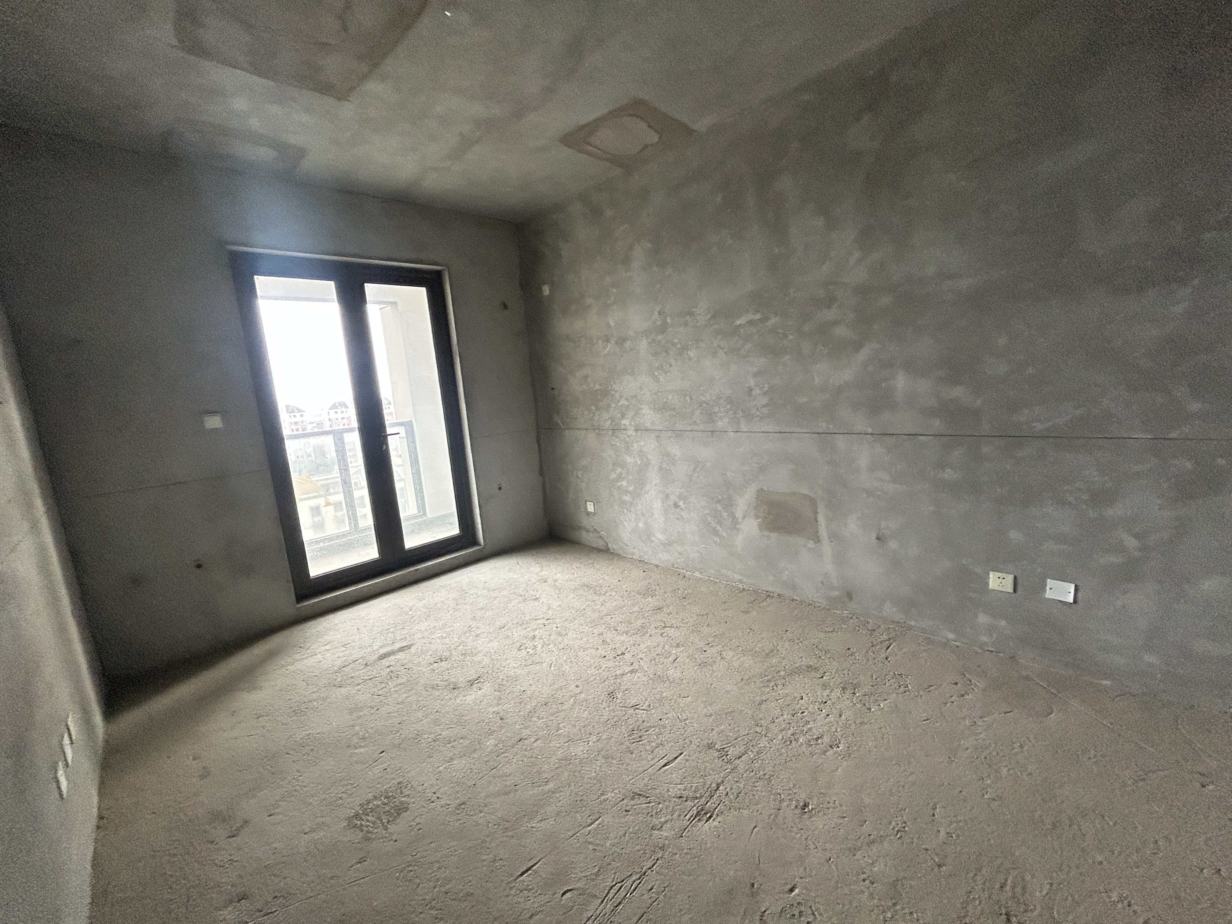 新瑞文化翡翠园 4室2厅2卫 175.11m²