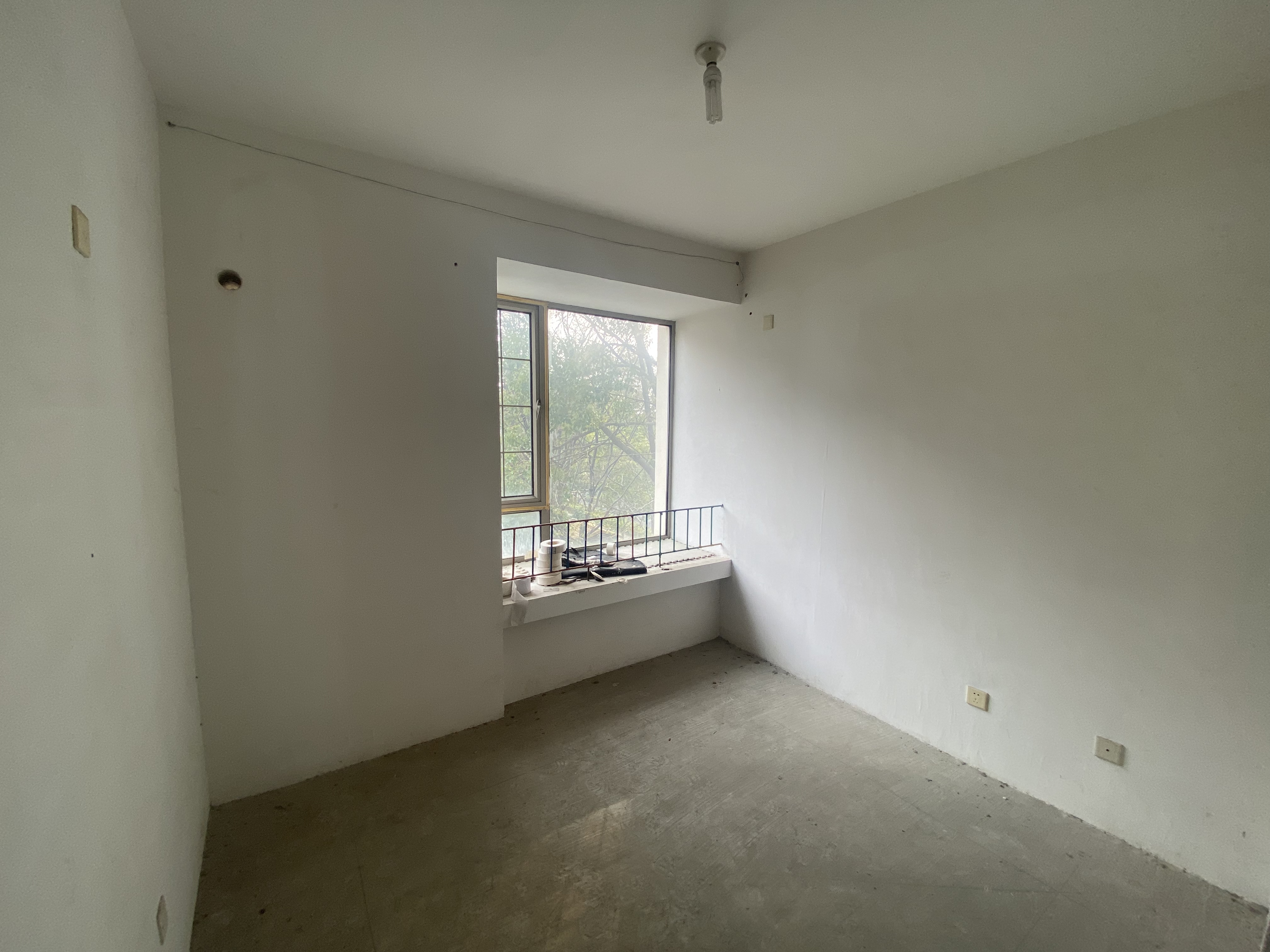 优山美地花园南区 3室2厅2卫 143m²