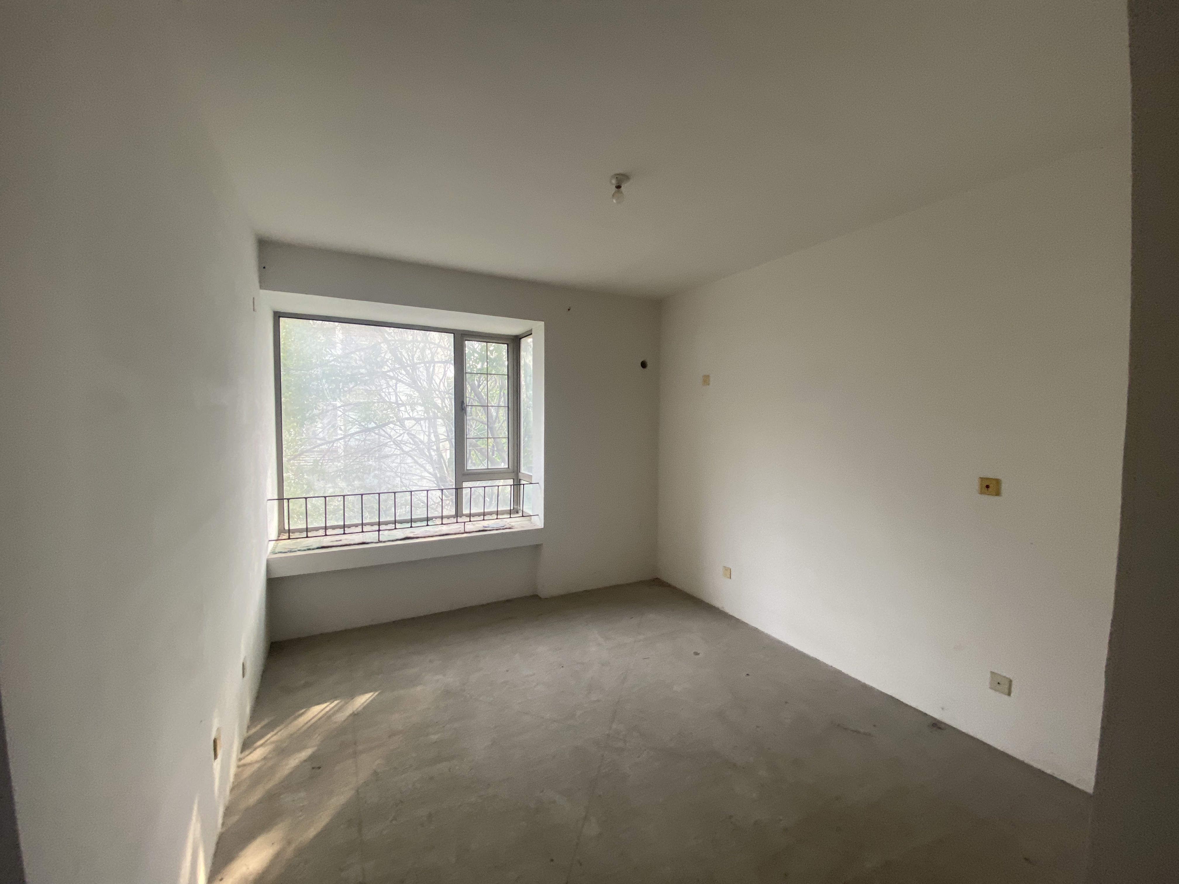 优山美地花园南区 3室2厅2卫 143m²