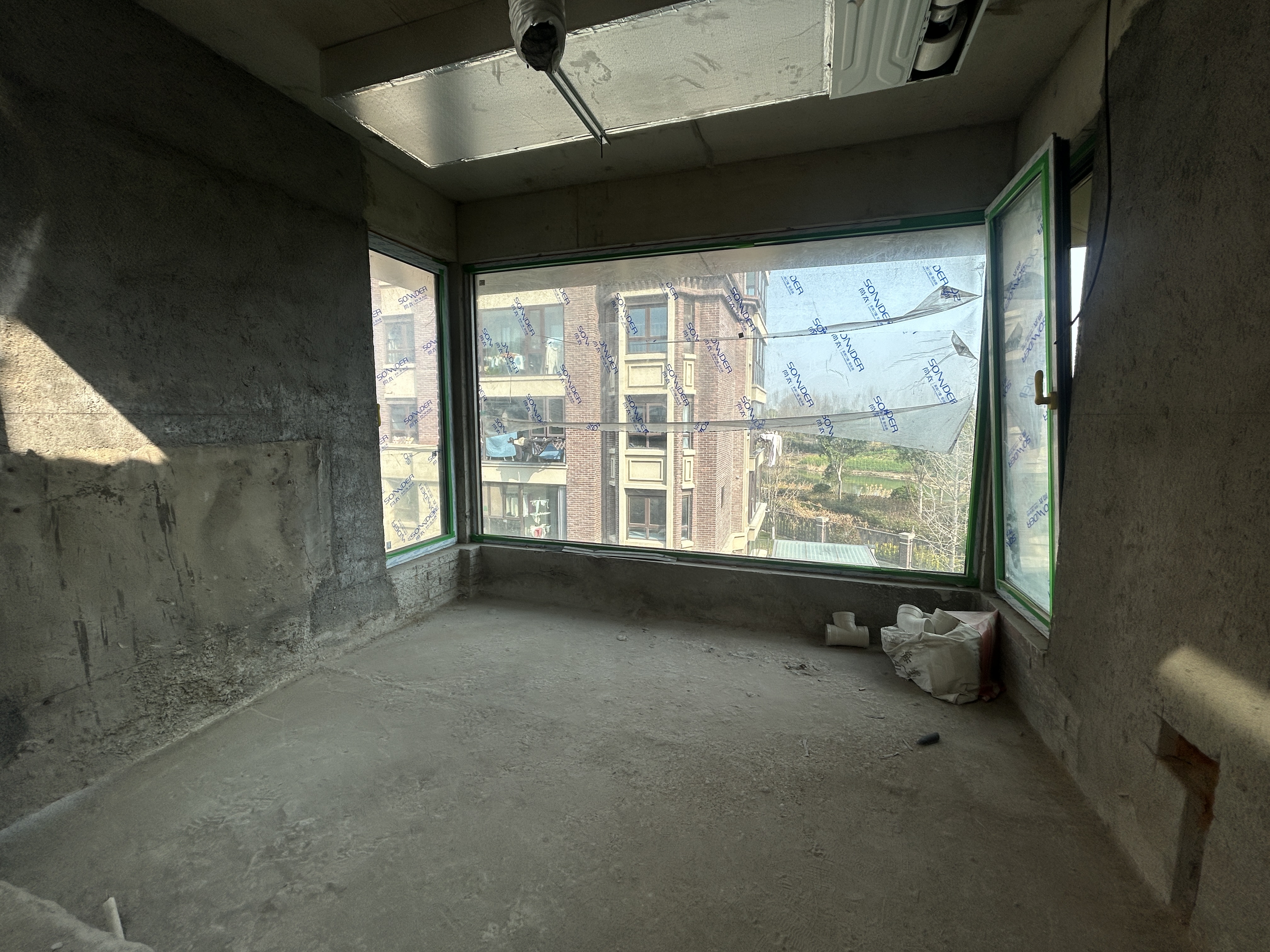 盛和九里香堤二期 4室2厅3卫 233.88m&sup2;