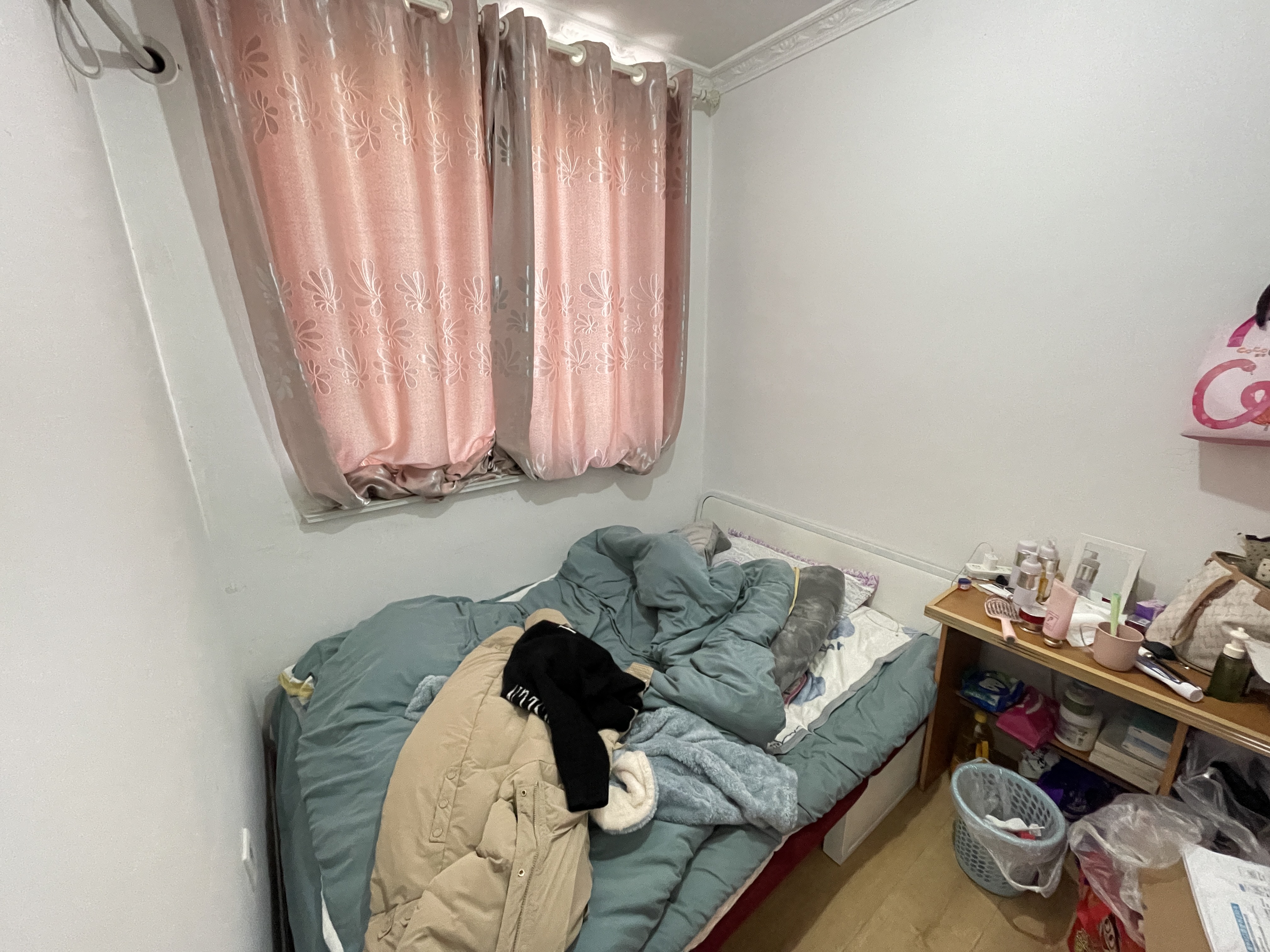 海港新村 3室1厅1卫 75.05m&sup2;