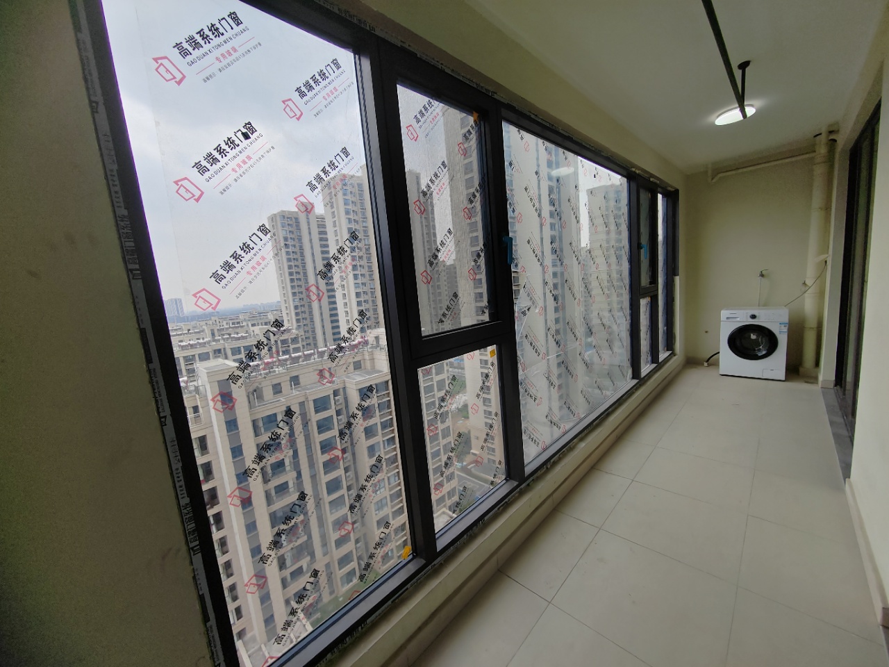 时光漫城 3室2厅2卫 124m&sup2;