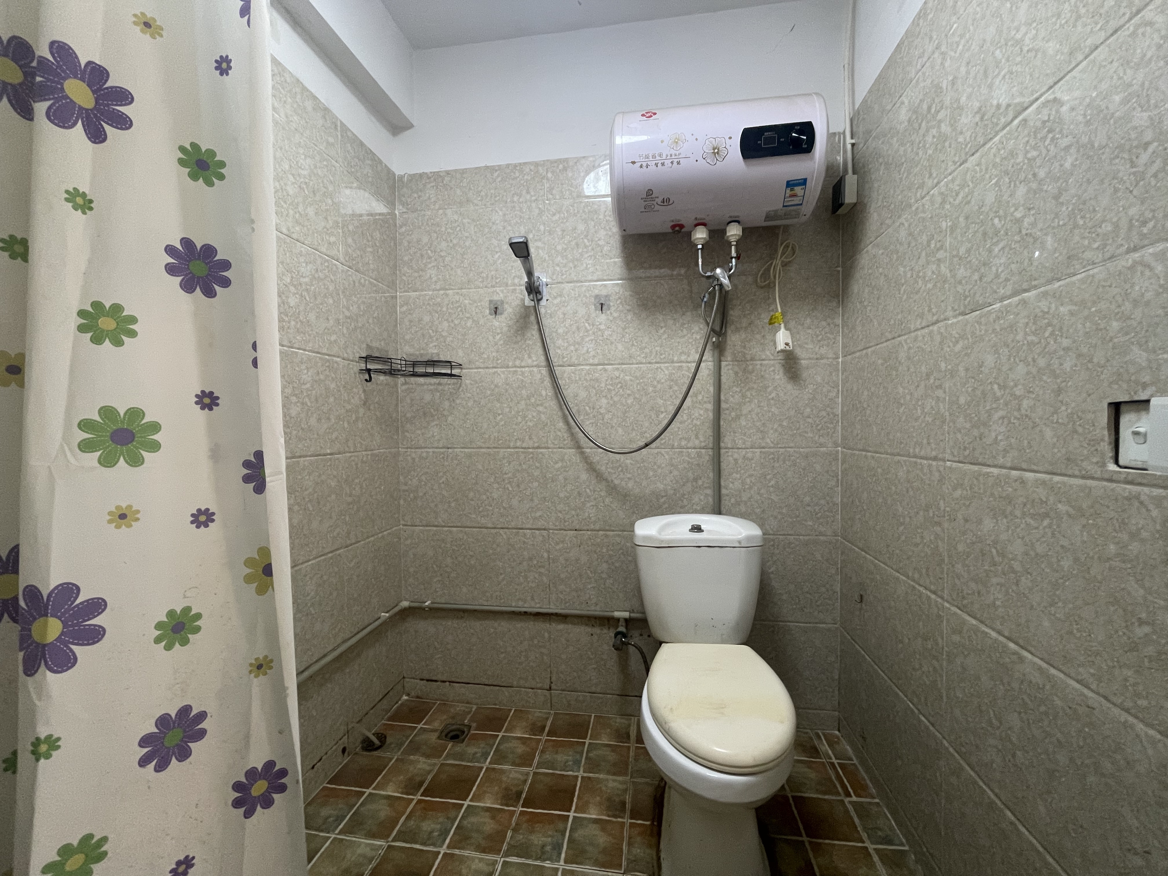 永怡东苑 1室1厅1卫 56m²