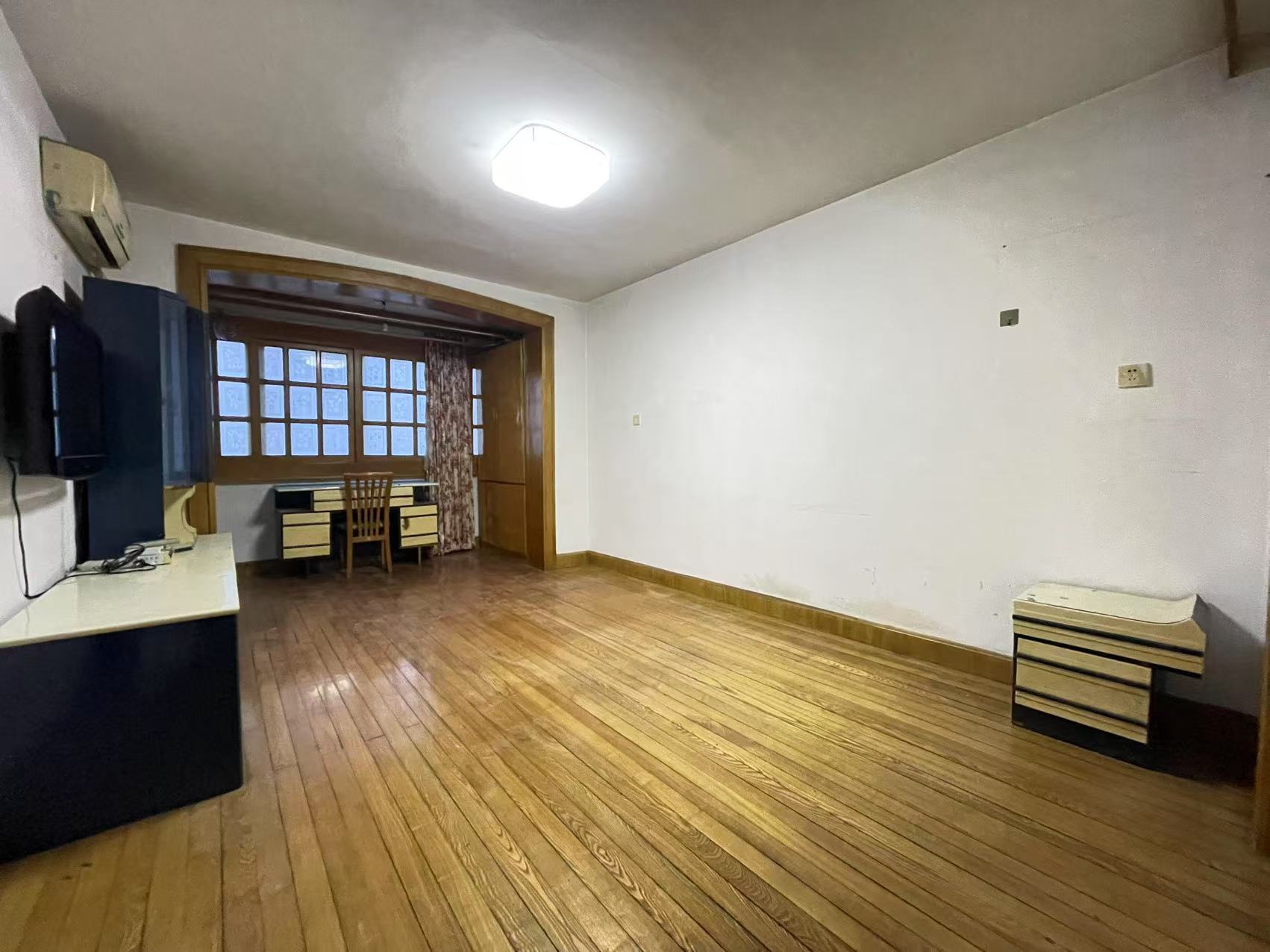 濠西园 3室2厅1卫 123.80m&sup2;