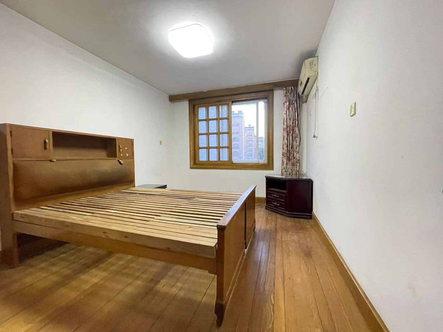 濠西园 3室2厅1卫 123.80m&sup2;