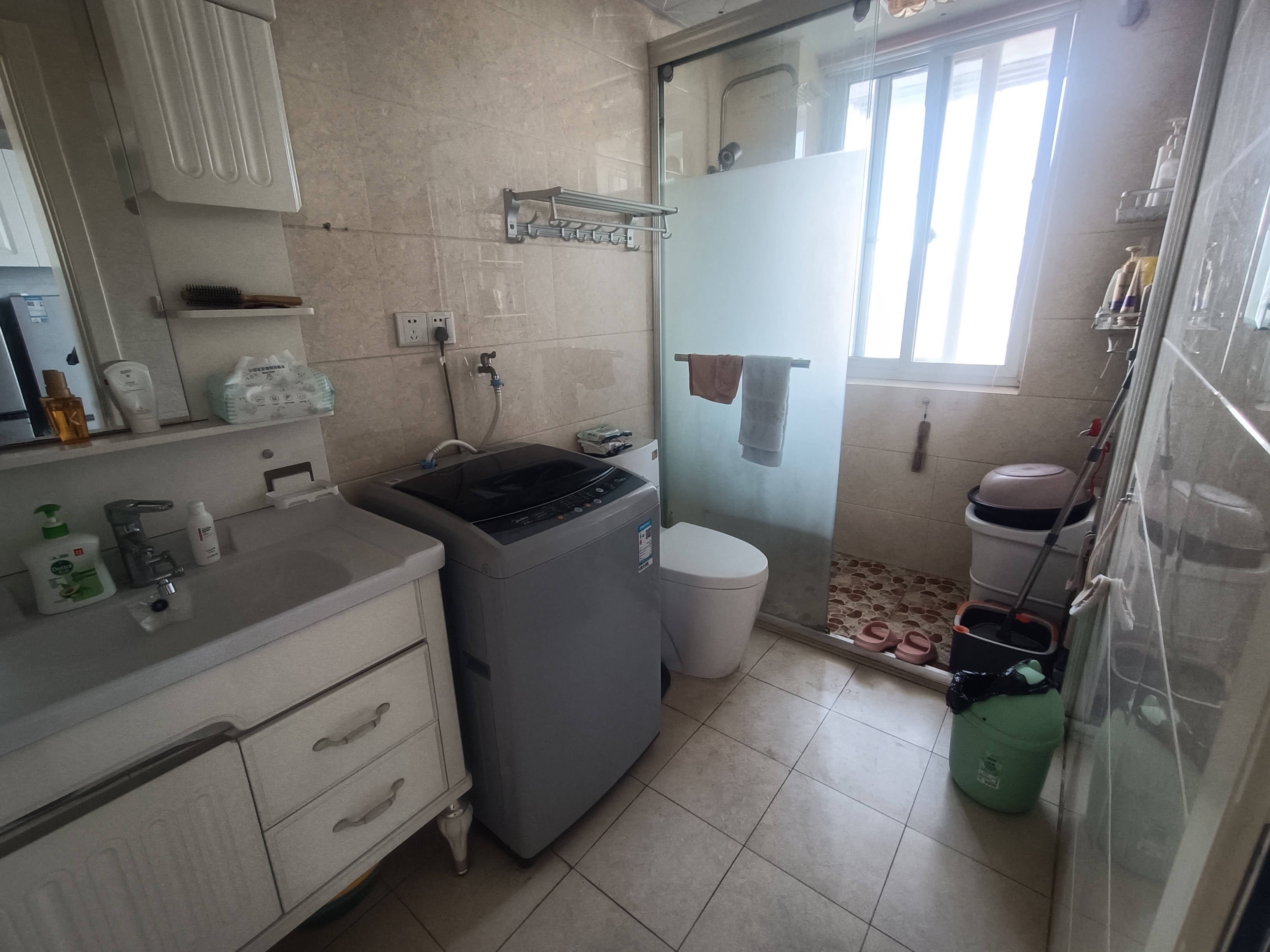 五山新苑 3室2厅2卫 77.83m²