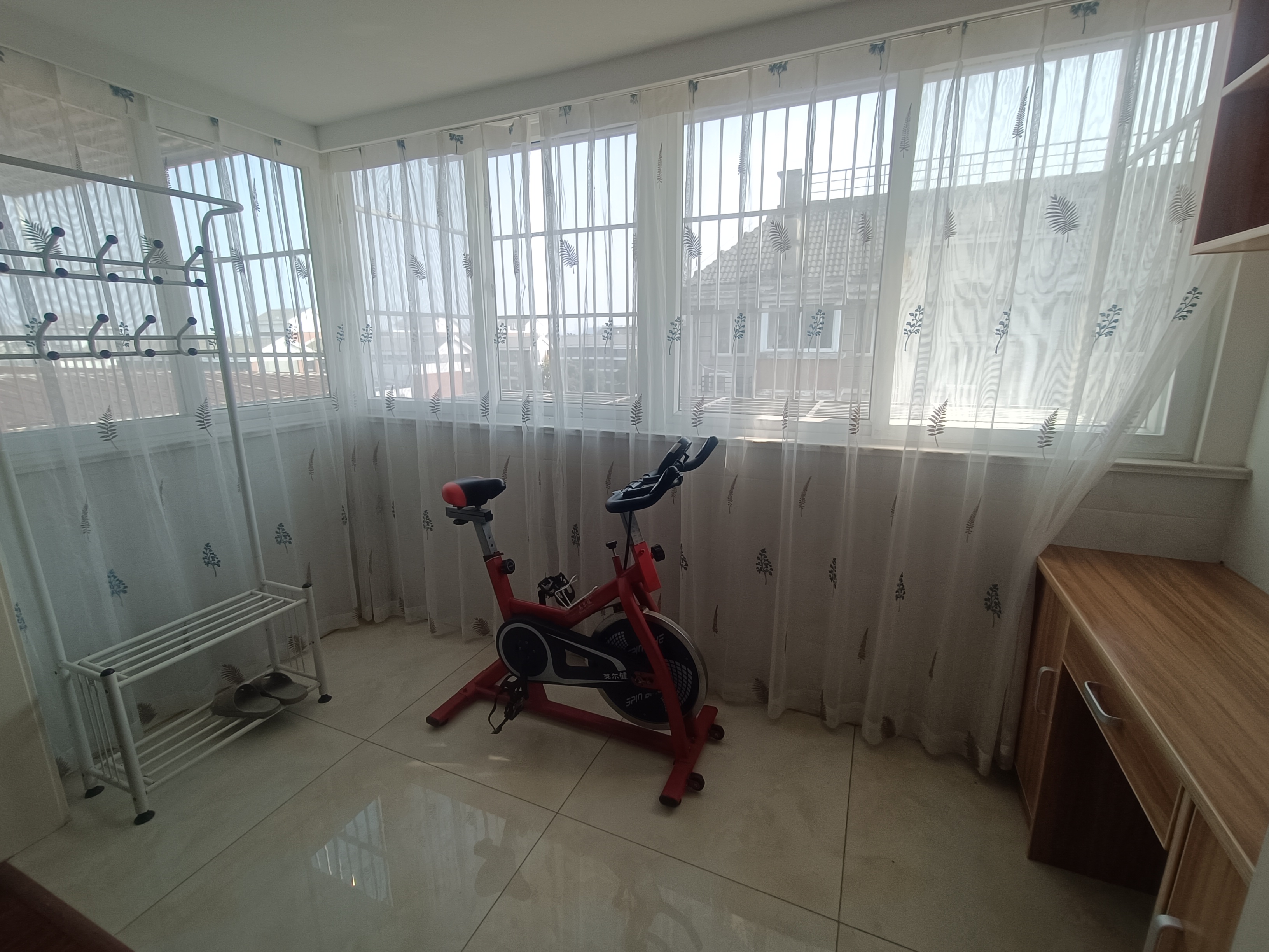 五山新苑 3室2厅2卫 77.83m²