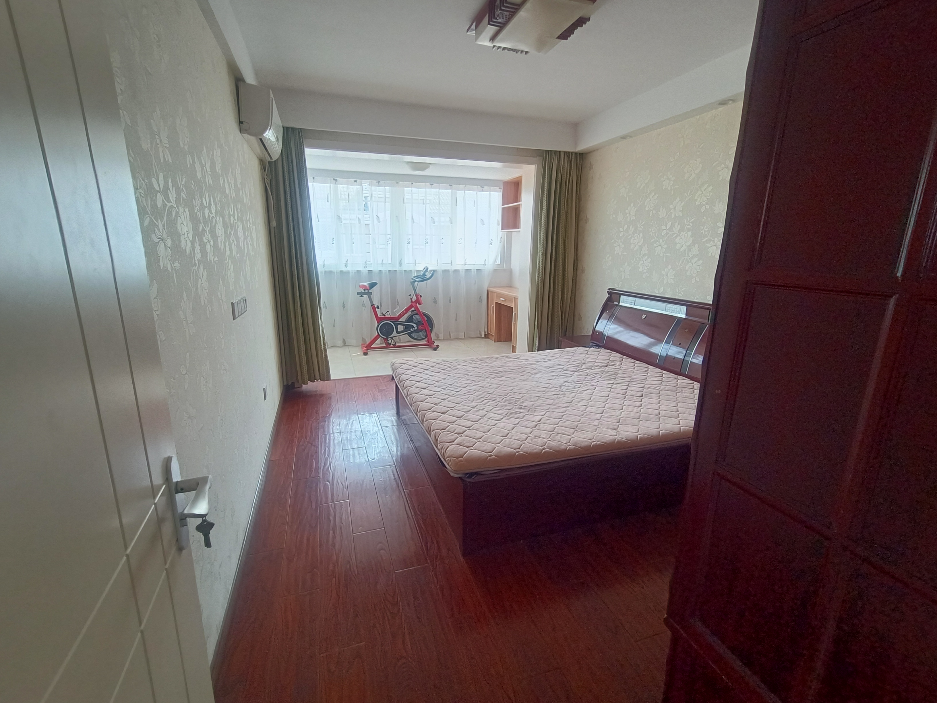 五山新苑 3室2厅2卫 77.83m²