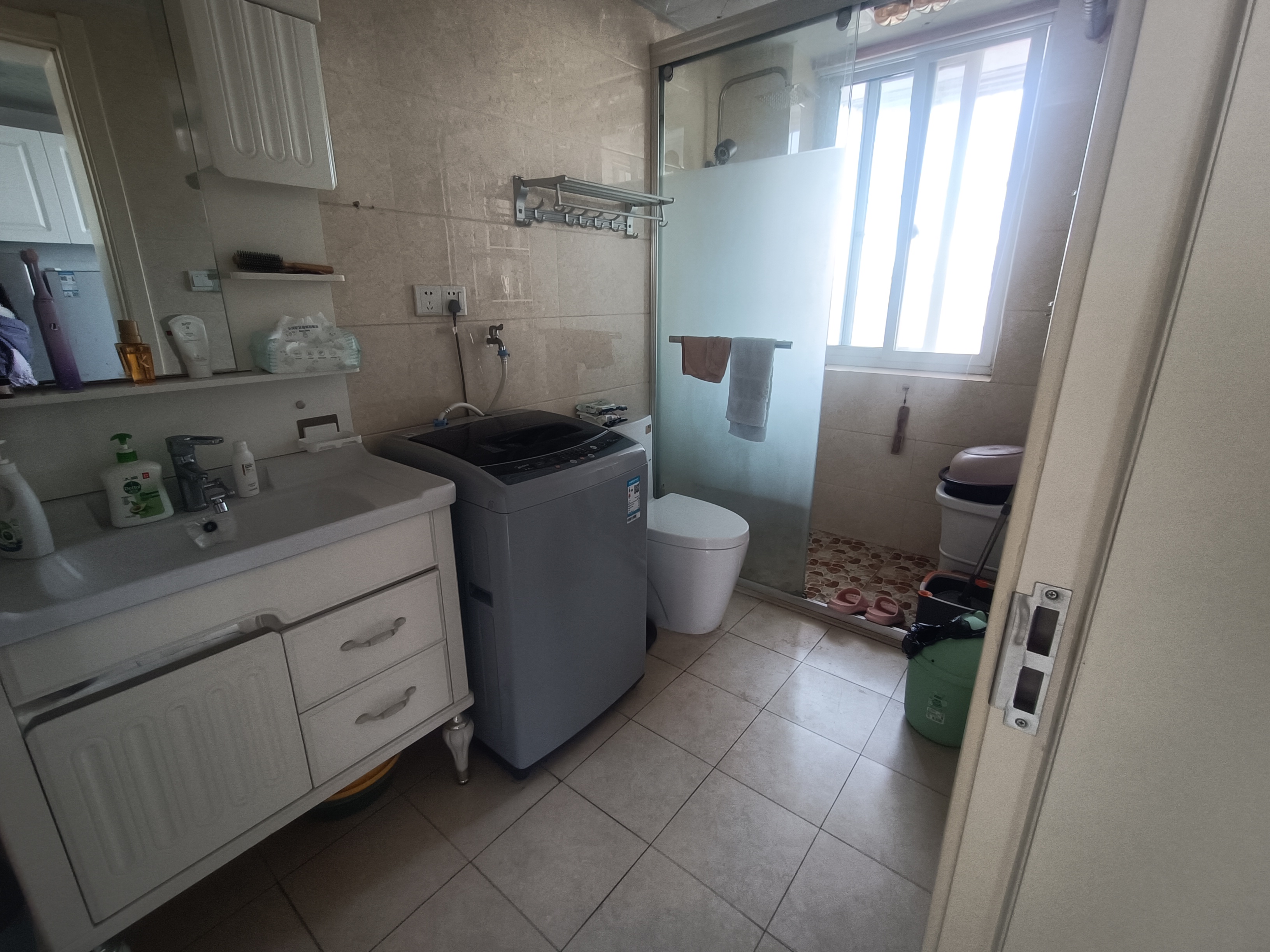 五山新苑 3室2厅2卫 77.83m²