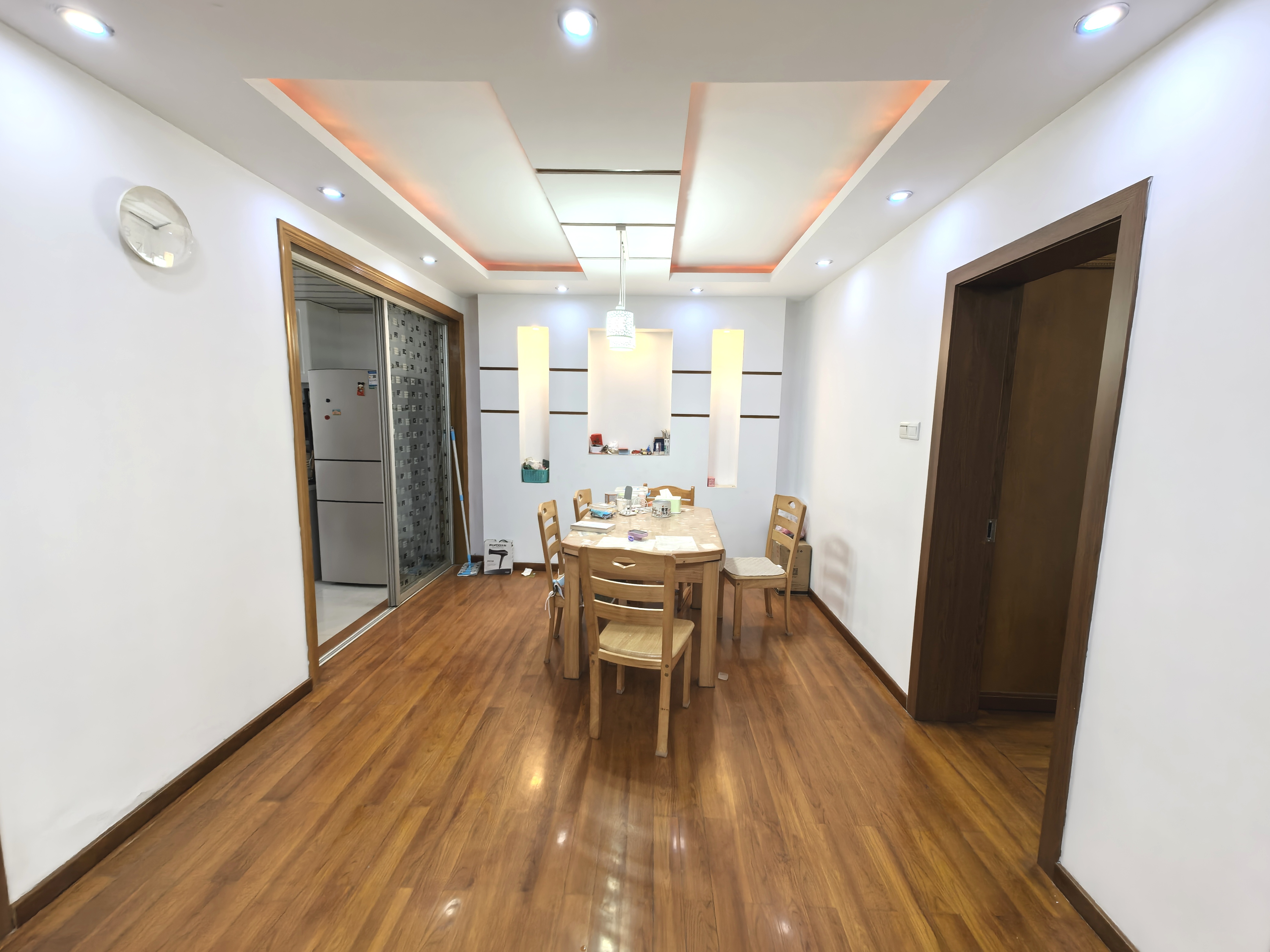 越江新村 3室2厅1卫 100m²