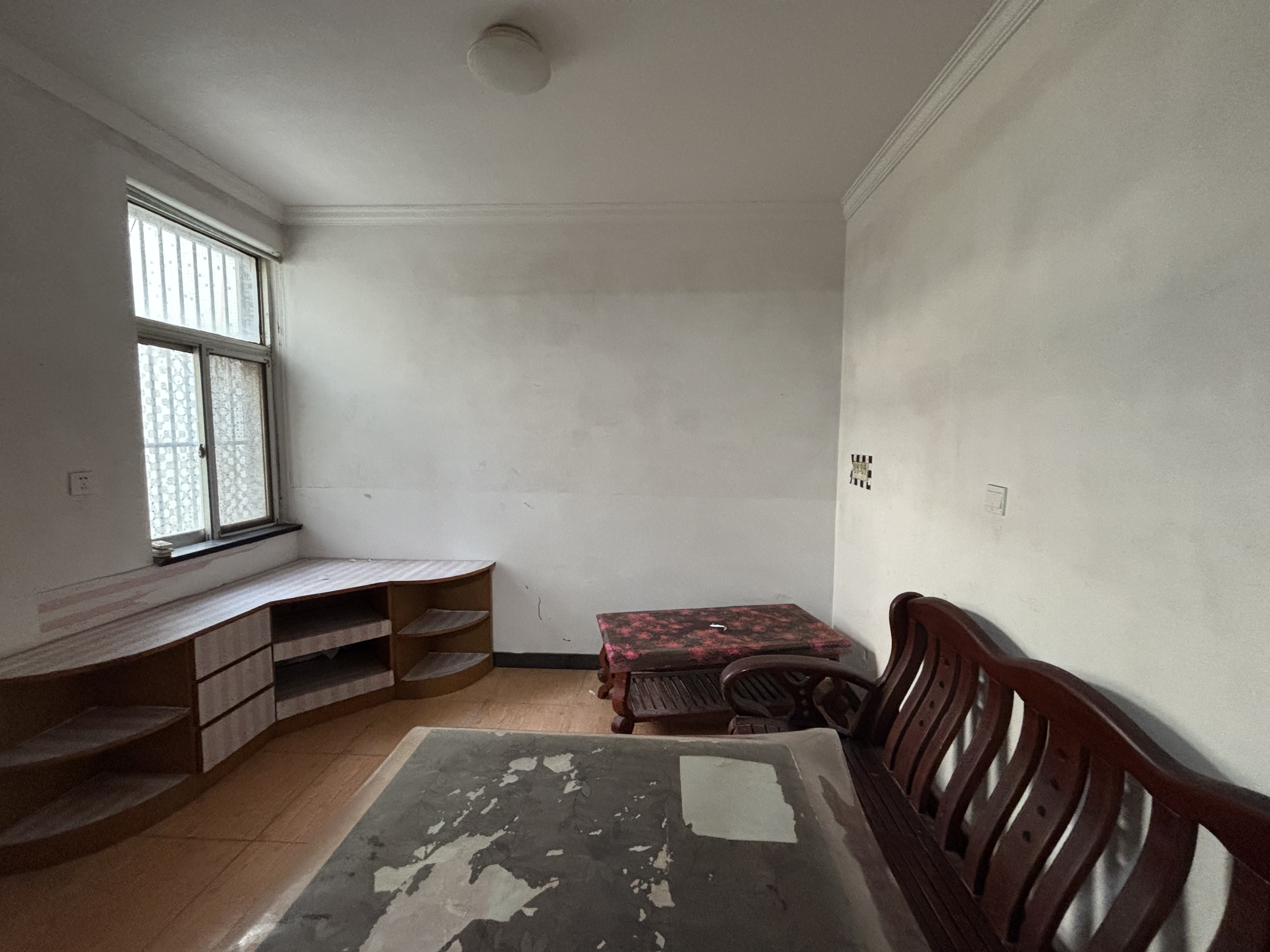 金和小区 3室2厅1卫 123m&sup2;