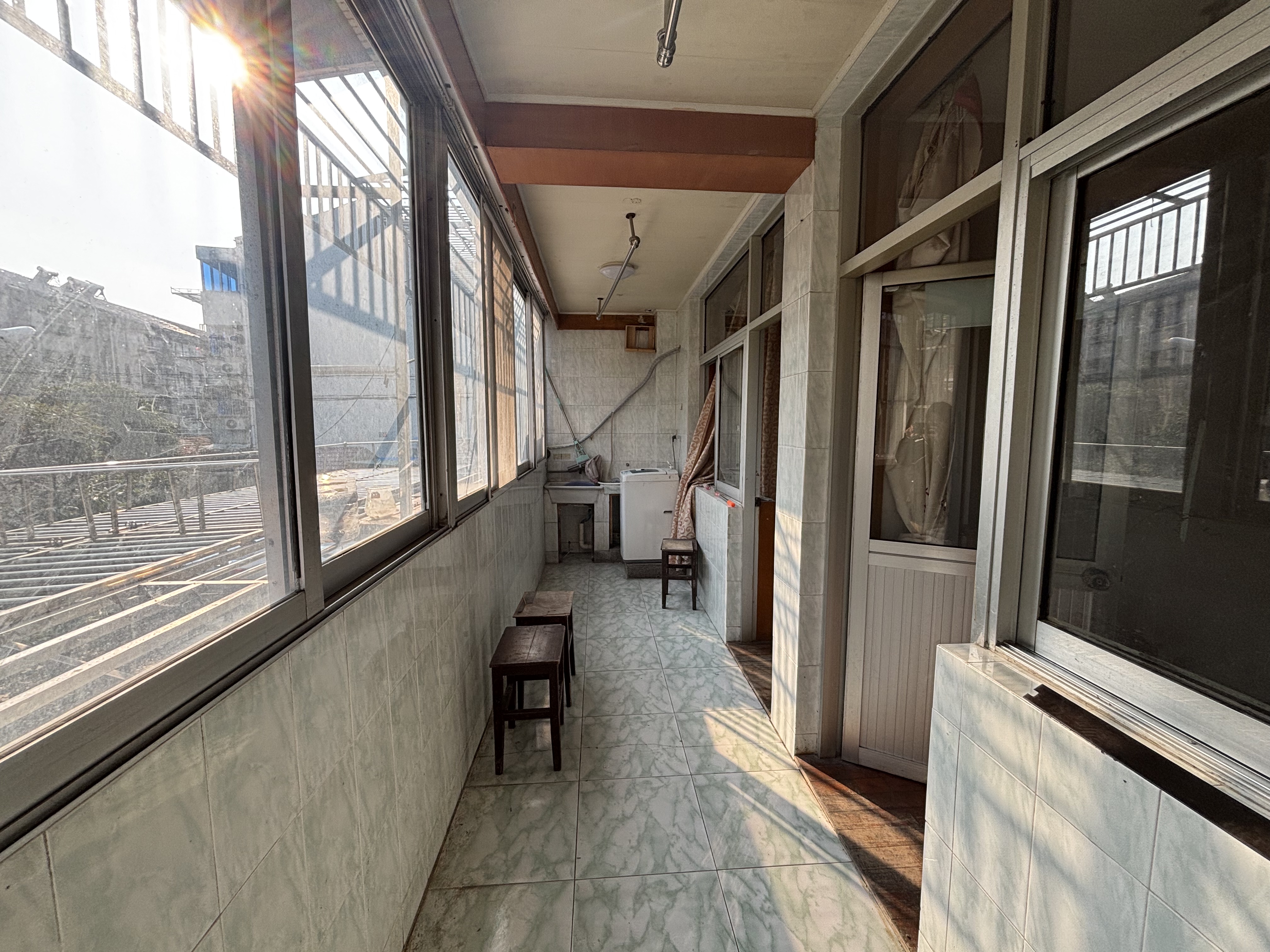 金和小区 3室2厅1卫 123m&sup2;