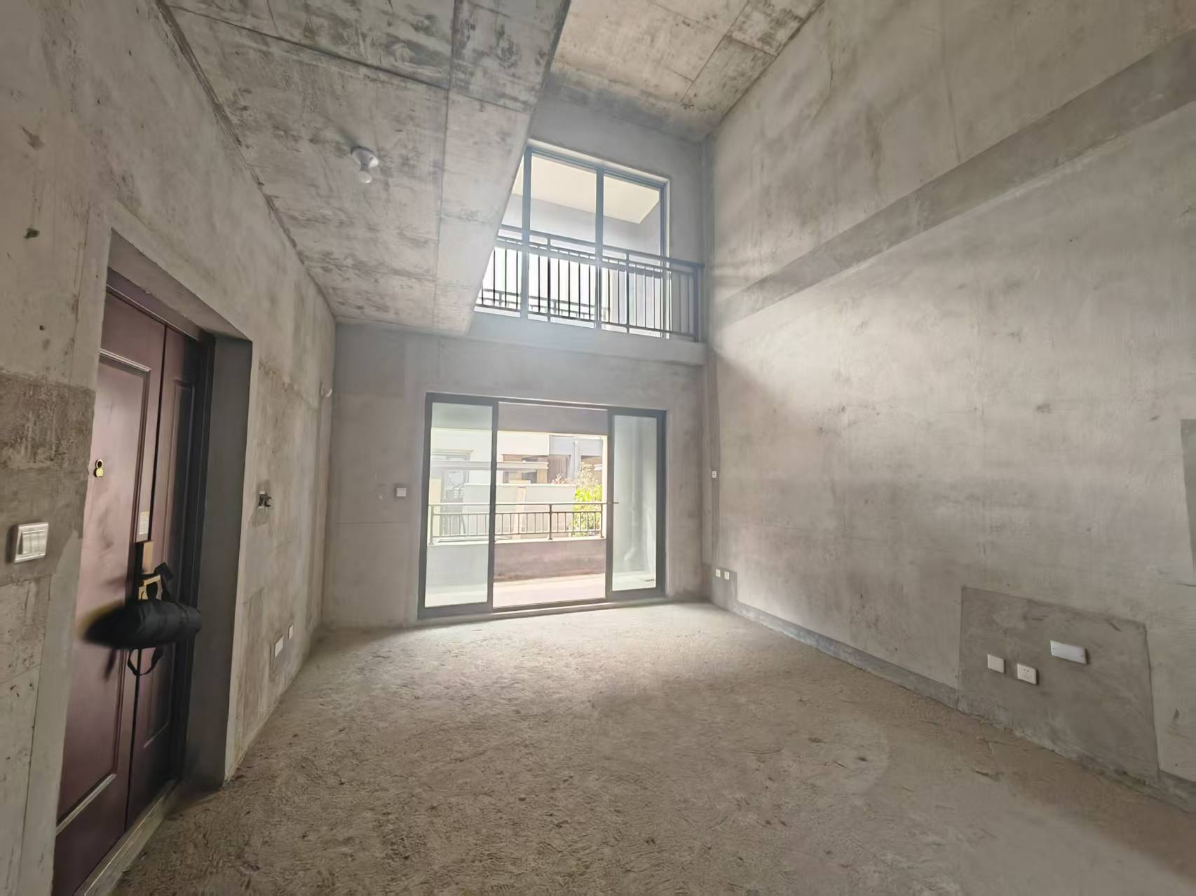 崇州府 4室2厅3卫 162.16m²