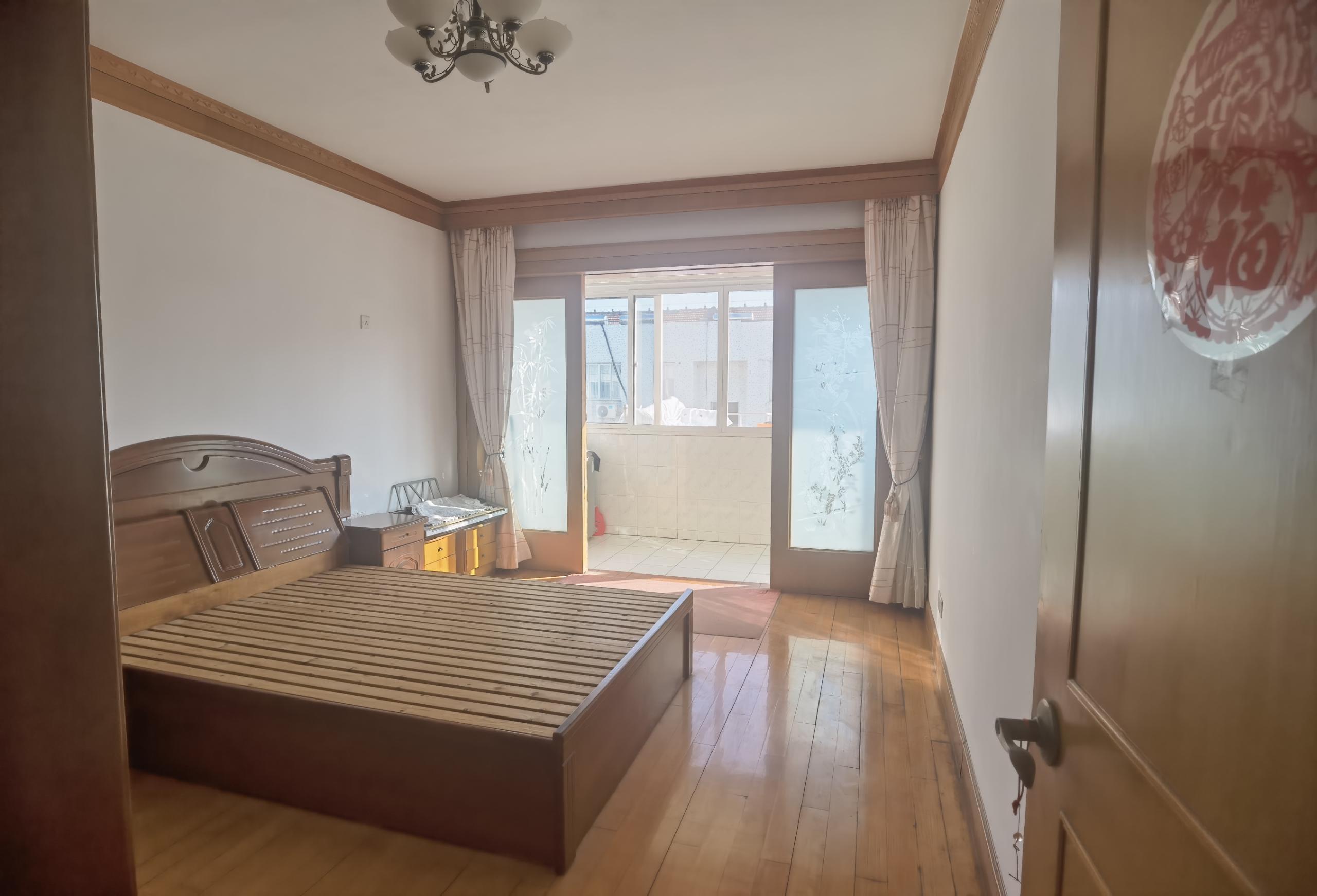八角亭小区 3室2厅1卫 111.29m&sup2;