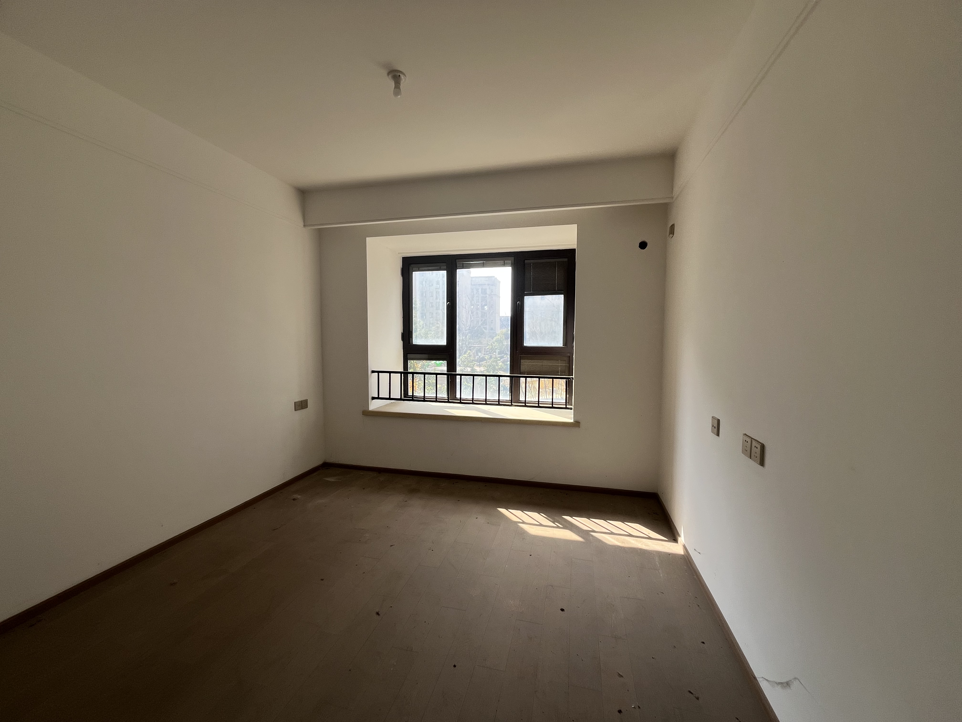 中南君悦府 3室2厅2卫 128m&sup2;