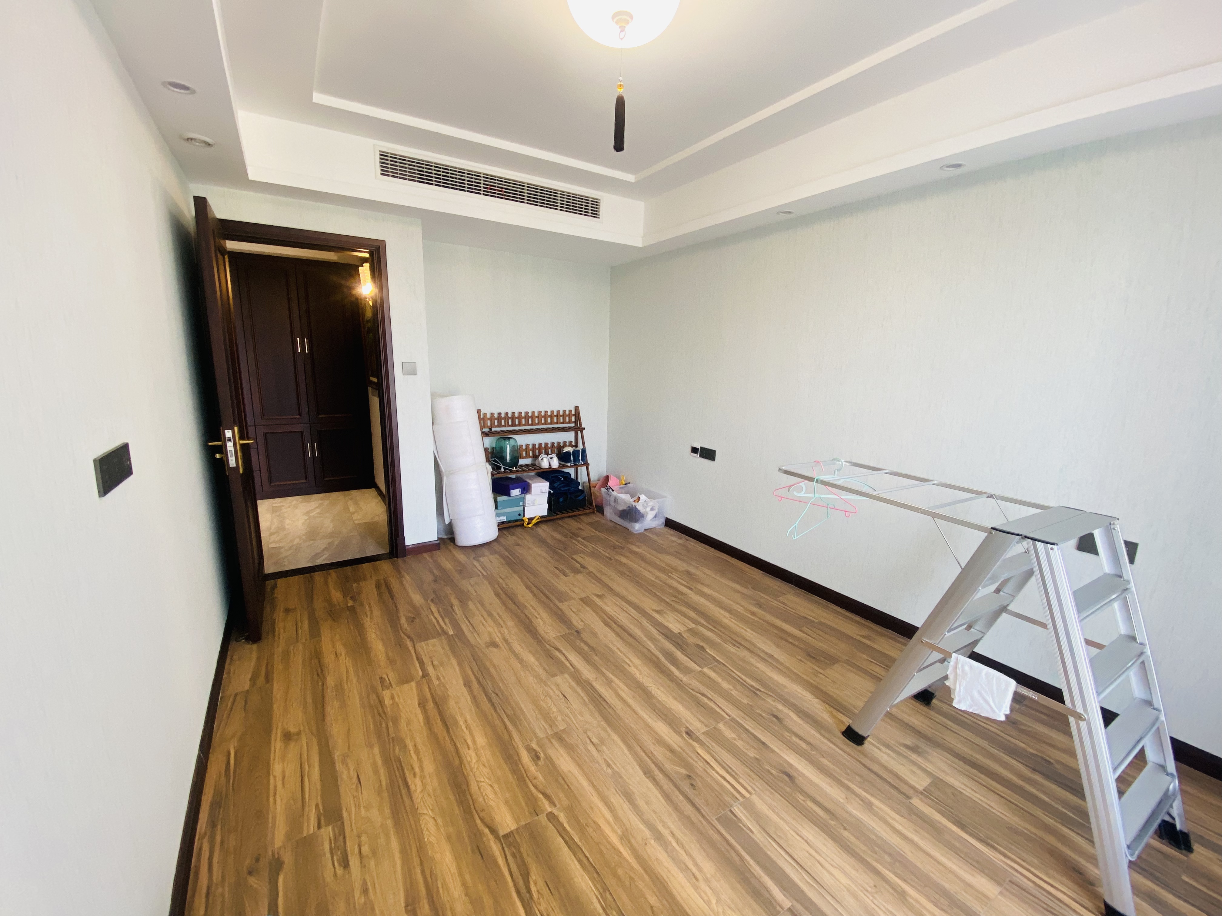 苏建名都城 4室2厅3卫 219.38m&sup2;