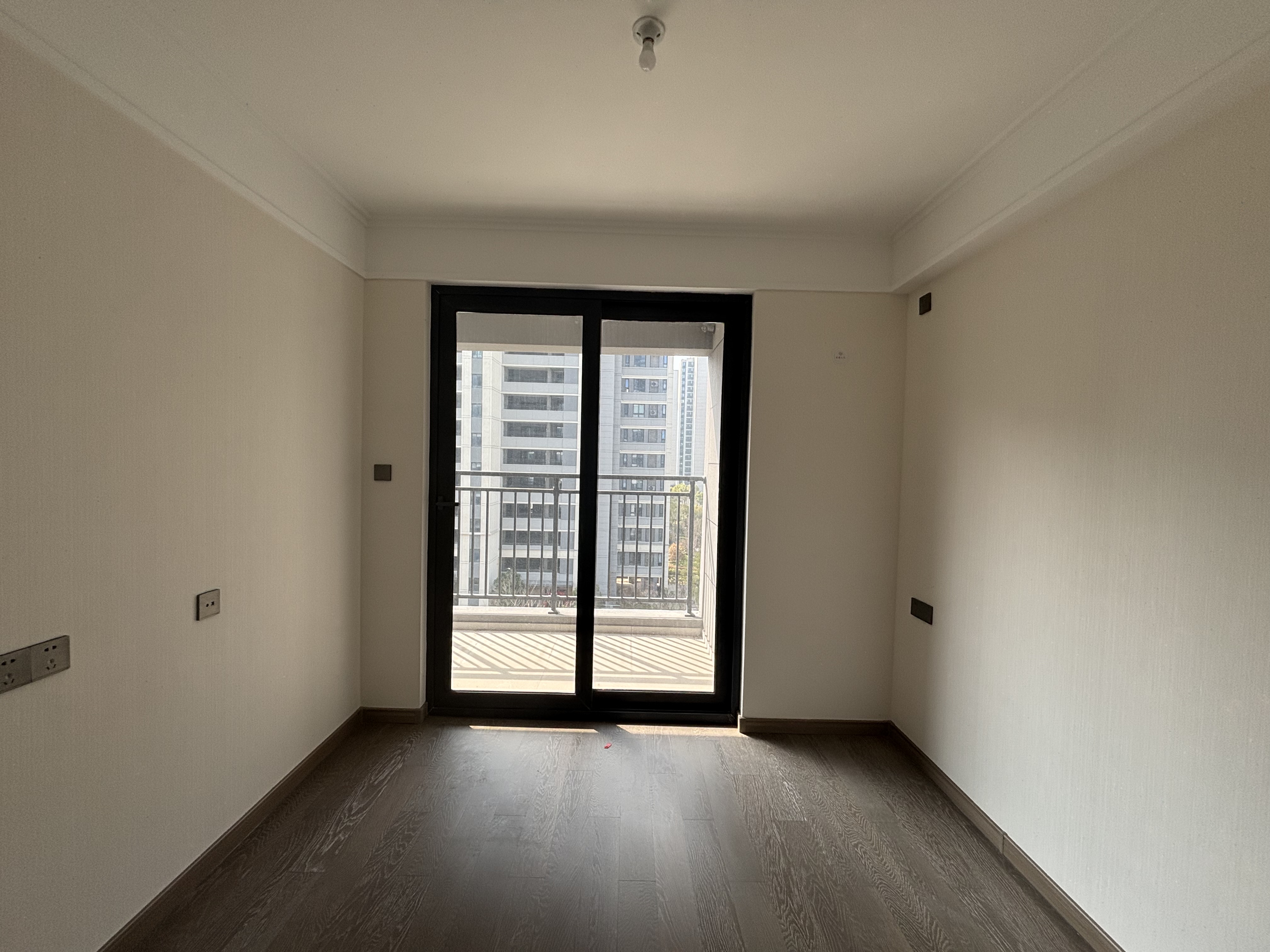 万科未来之光 3室2厅2卫 112m&sup2;