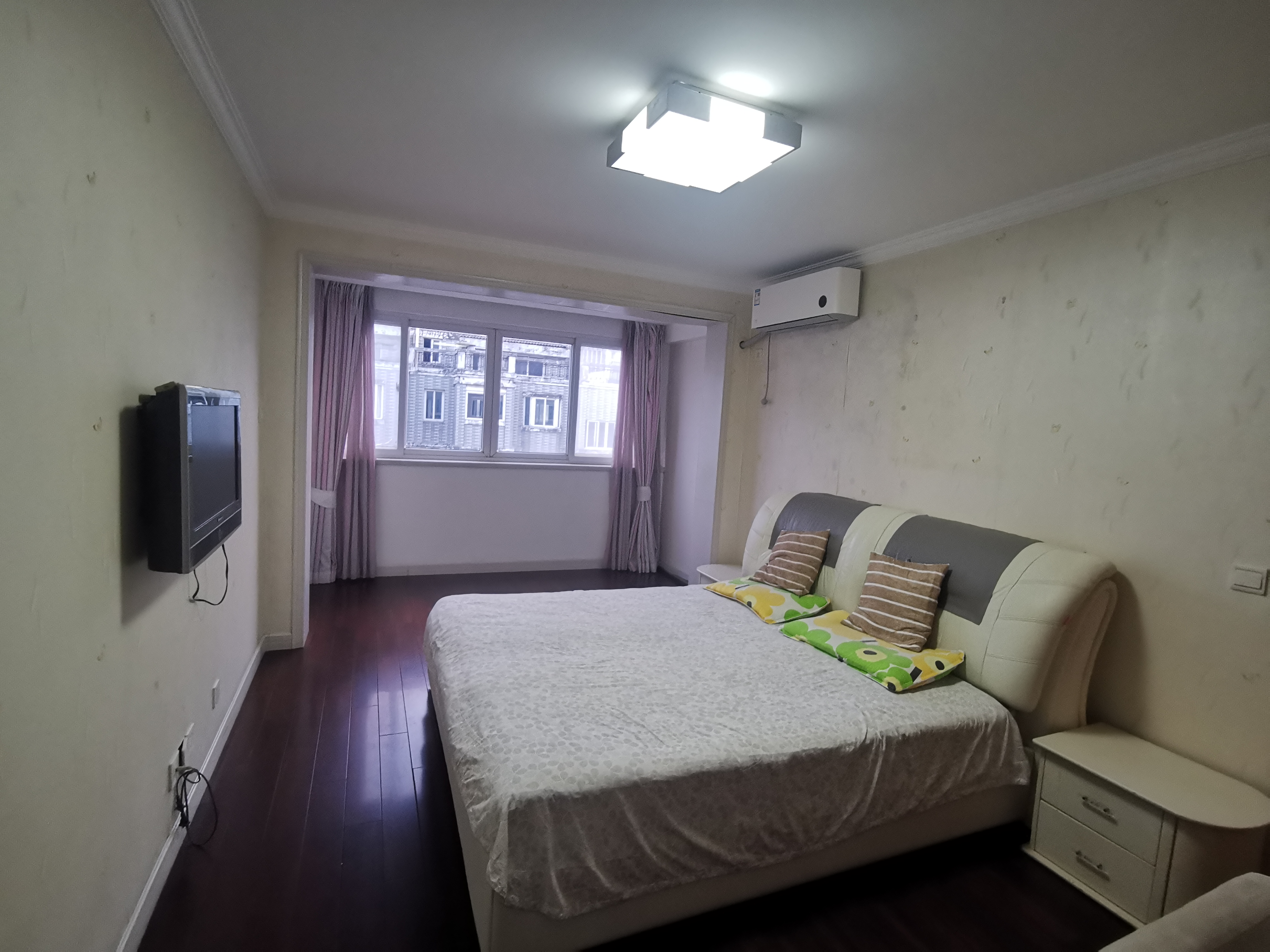 小石桥花苑 5室3厅2卫 183.84m&sup2;