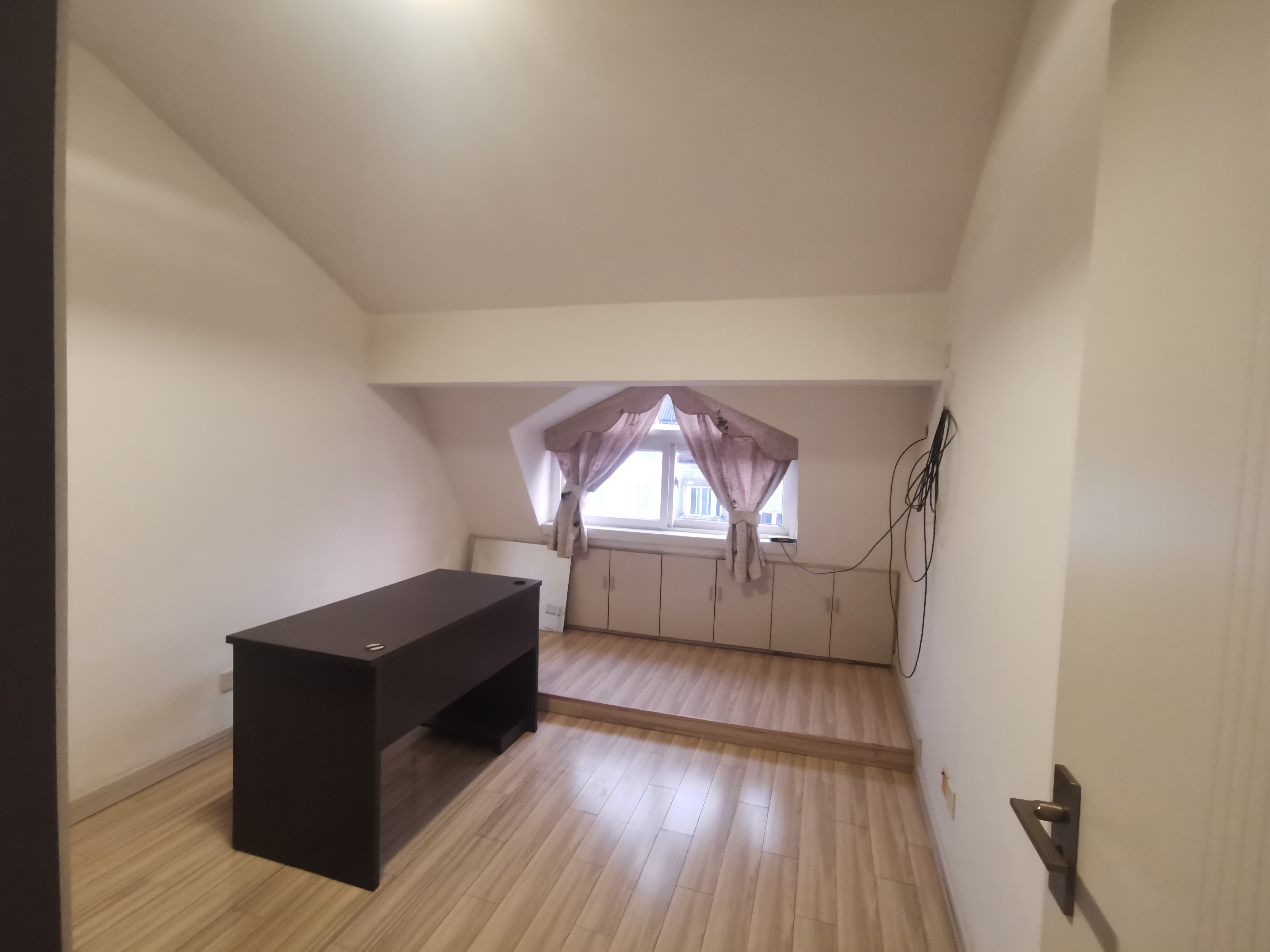 小石桥花苑 5室3厅2卫 183.84m&sup2;
