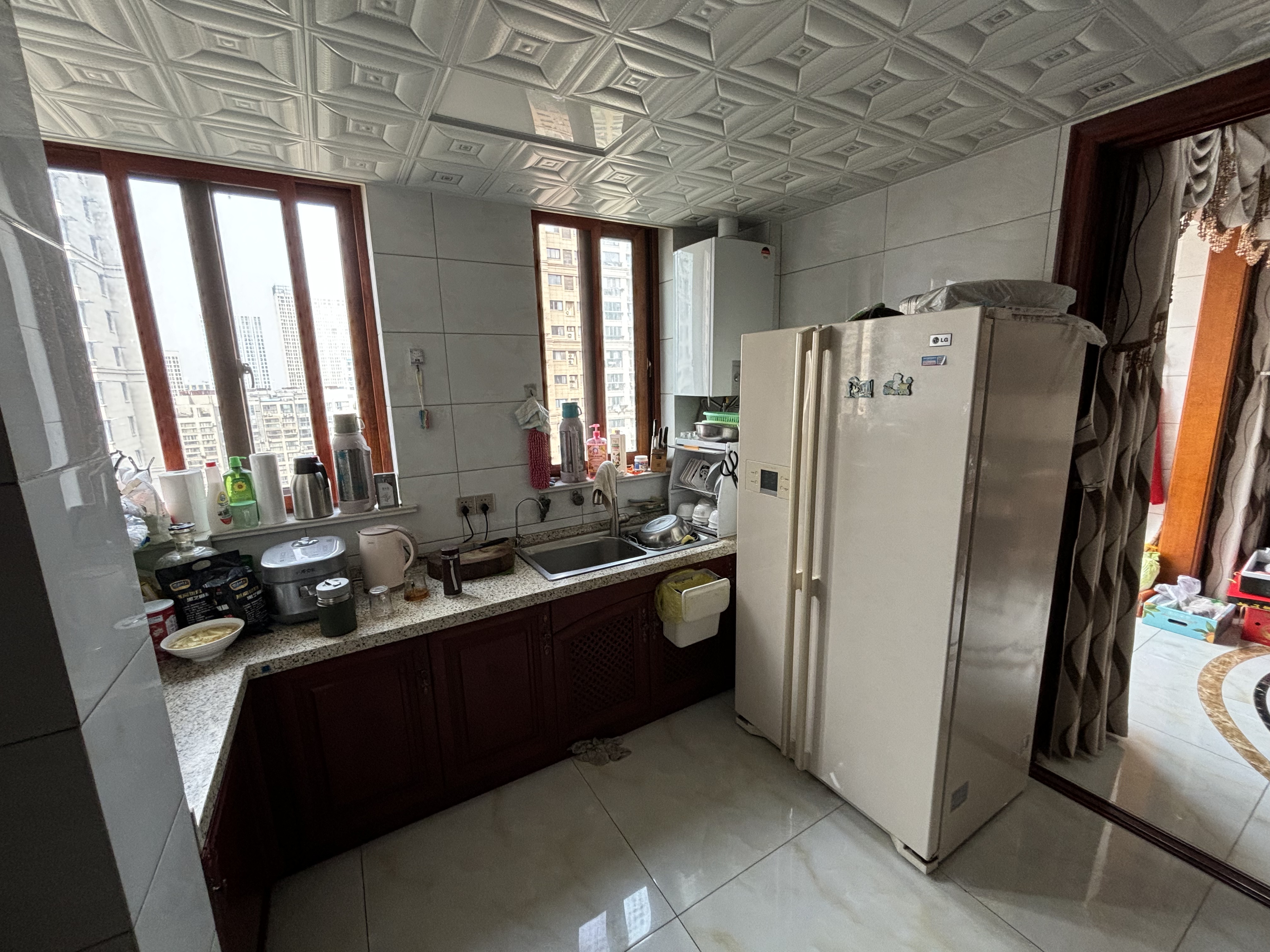 吴中豪景华庭 4室2厅3卫 180.27m&sup2;