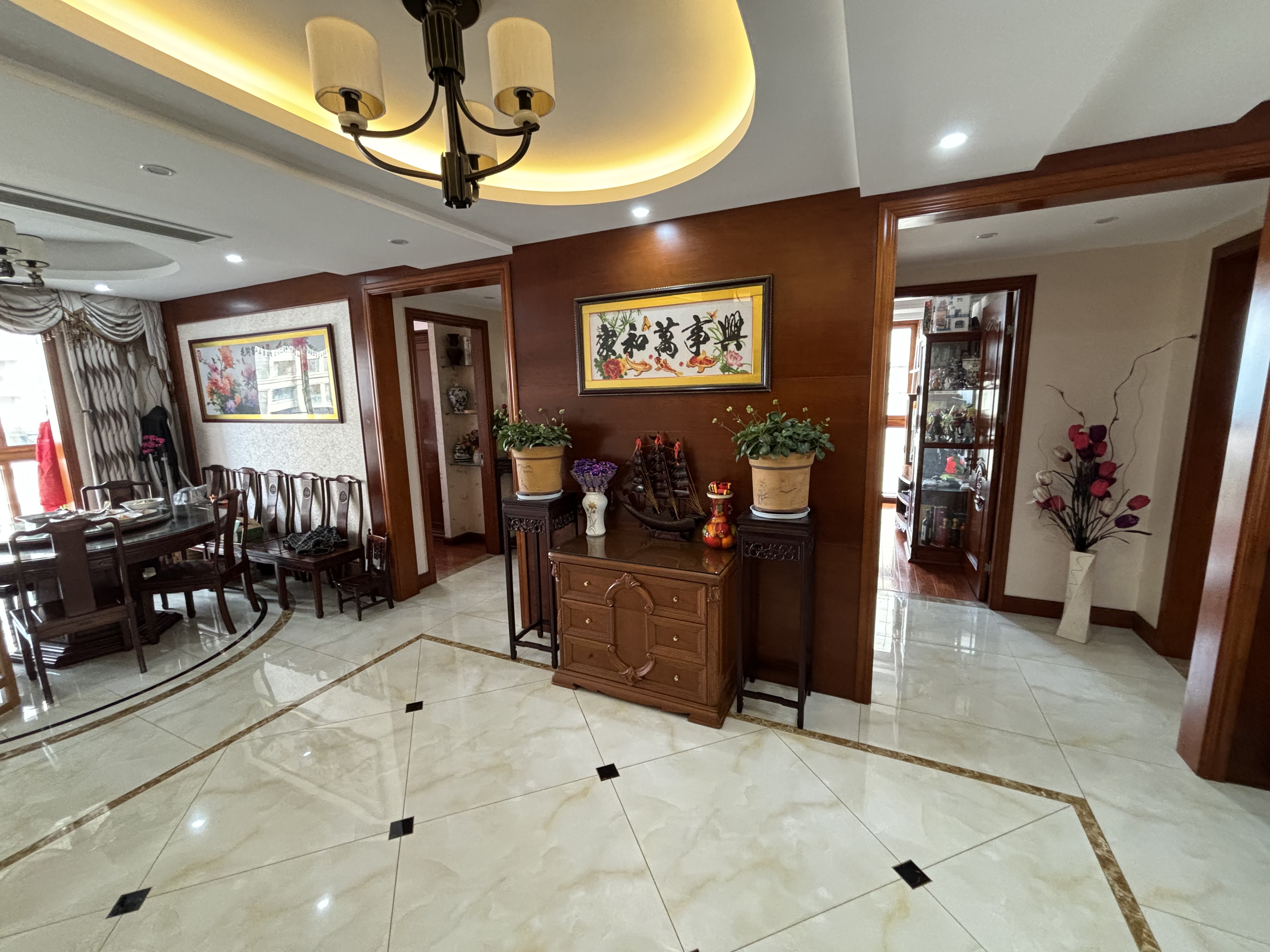 吴中豪景华庭 4室2厅3卫 180.27m²