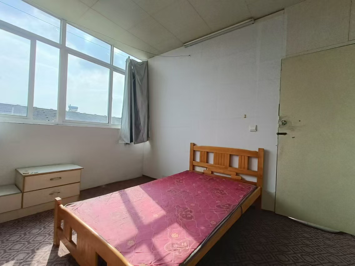 永和佳苑东区 5室2厅2卫 130m&sup2;