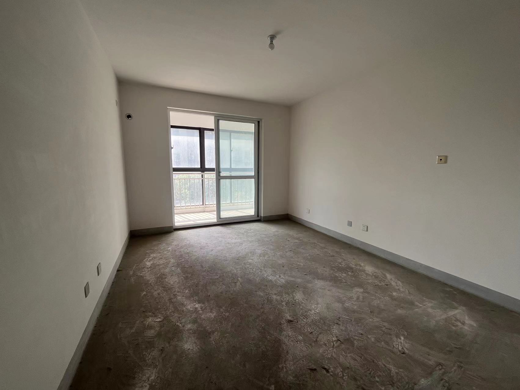 新城新苑 2室1厅1卫 80m&sup2;