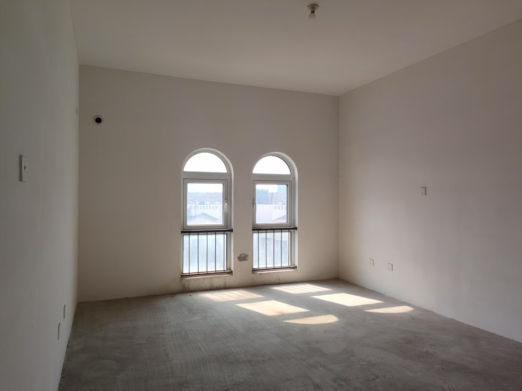 军山花园 6室2厅2卫 179m&sup2;