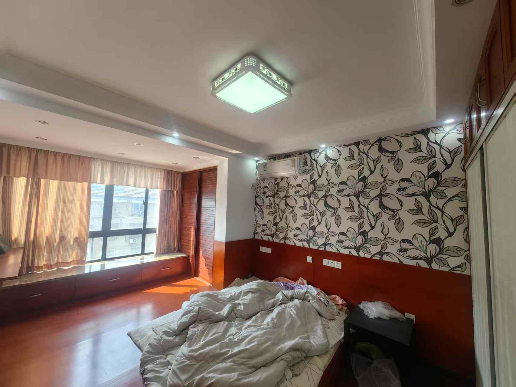 未来锦城 3室2厅2卫 117.46m²