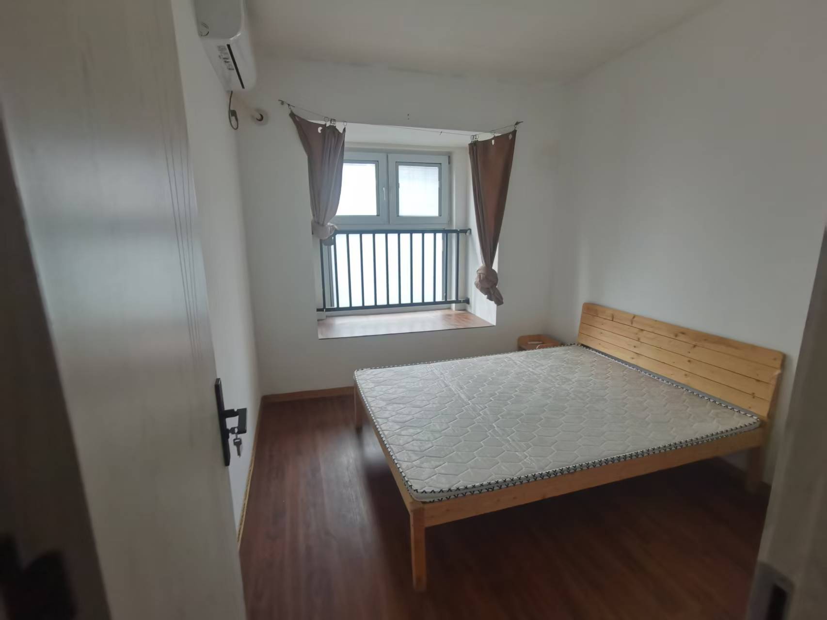 世茂九龙庭 3室2厅2卫 101.00m&sup2;